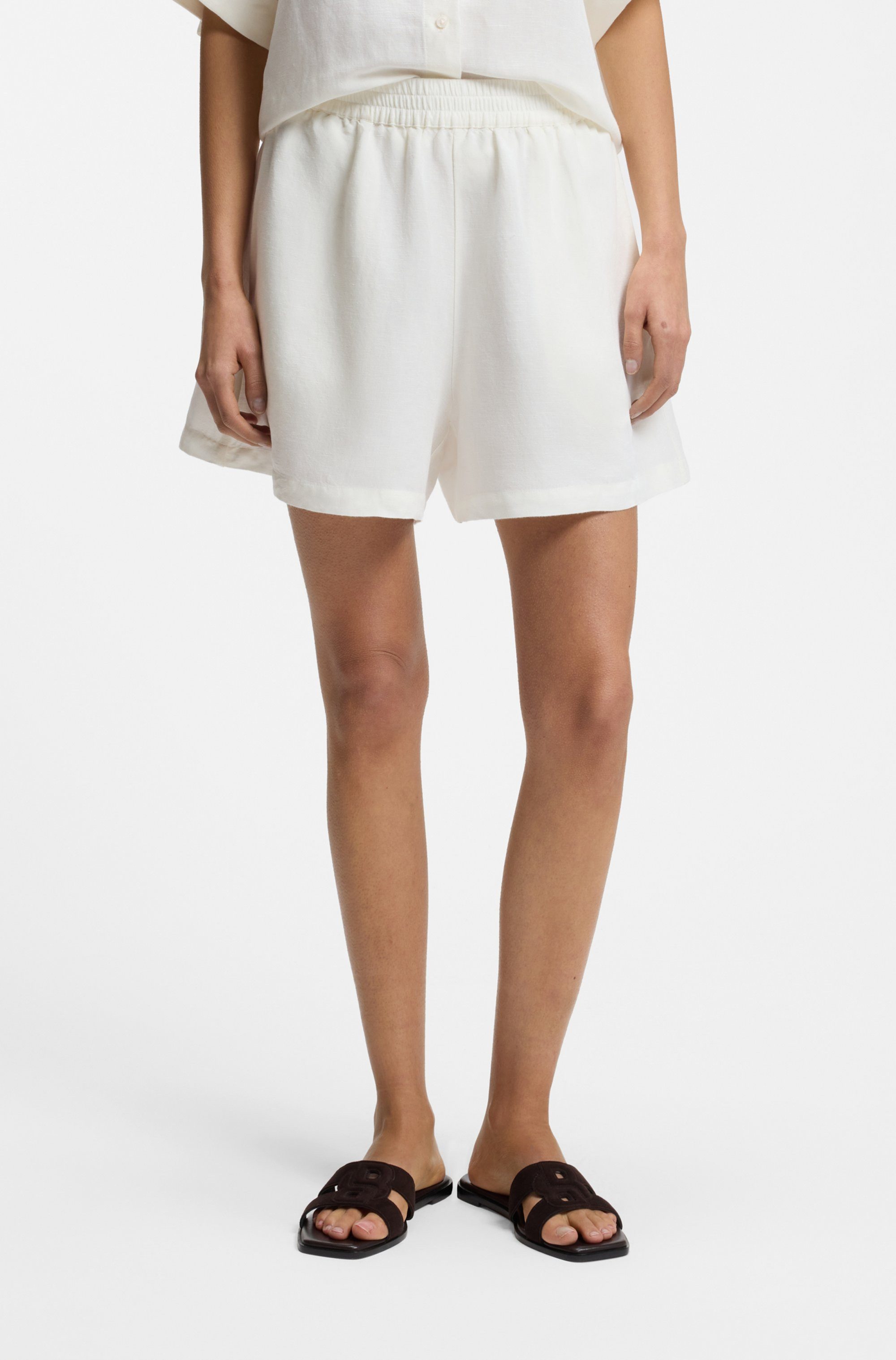 BOSS ORANGE Shorts Tallan Premium Damenmode aus einem Leinen-Mix
