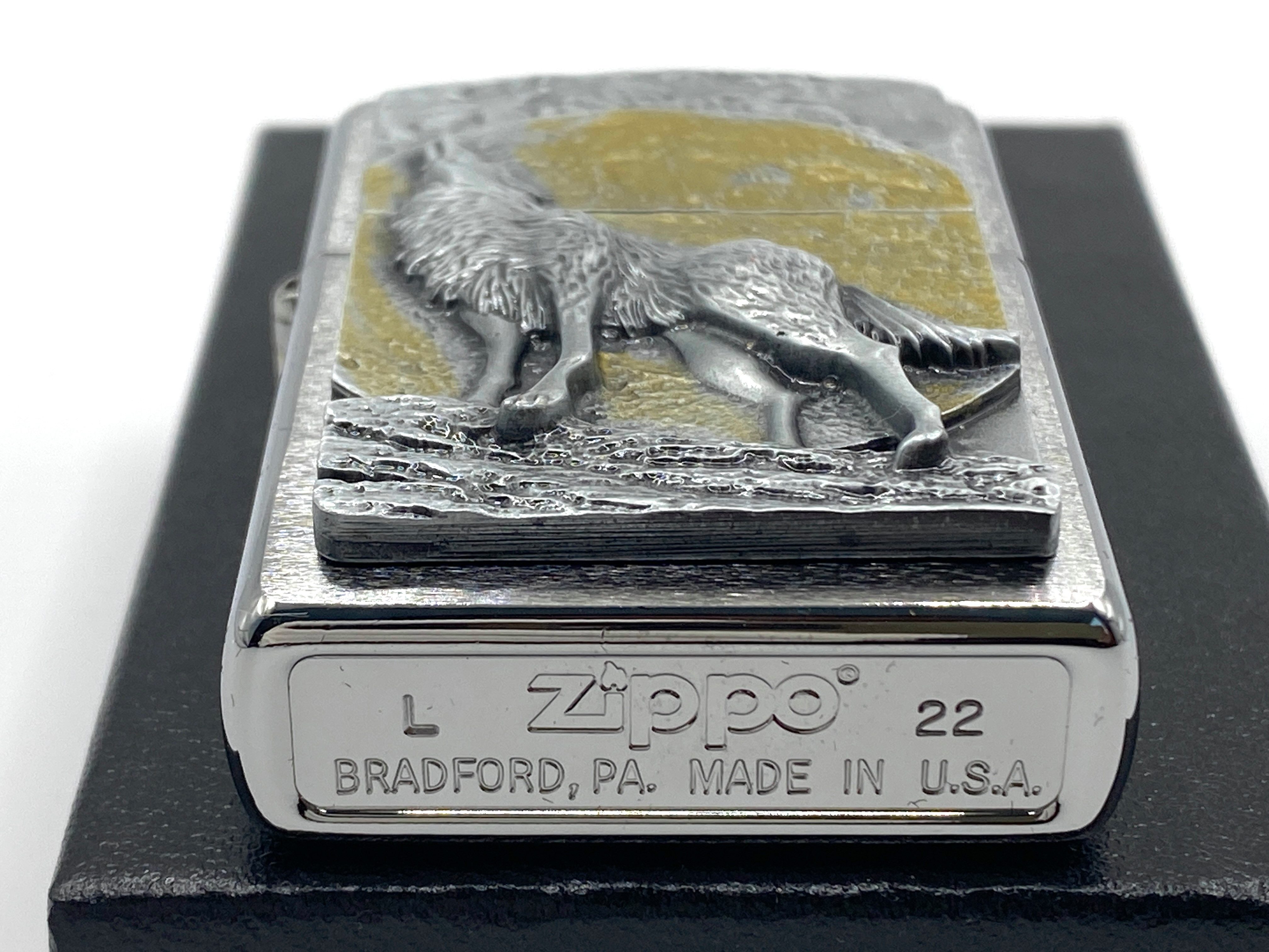 Zippo Feuerzeug Wolf at Moonlight Emblem Sturmfeuerzeug