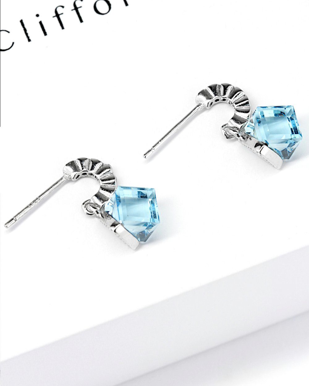 YAZILIND Ohrringe 925 Sterling Silber – Würfel-Kristall-Design, Hypoallergen, 6x6 Mm