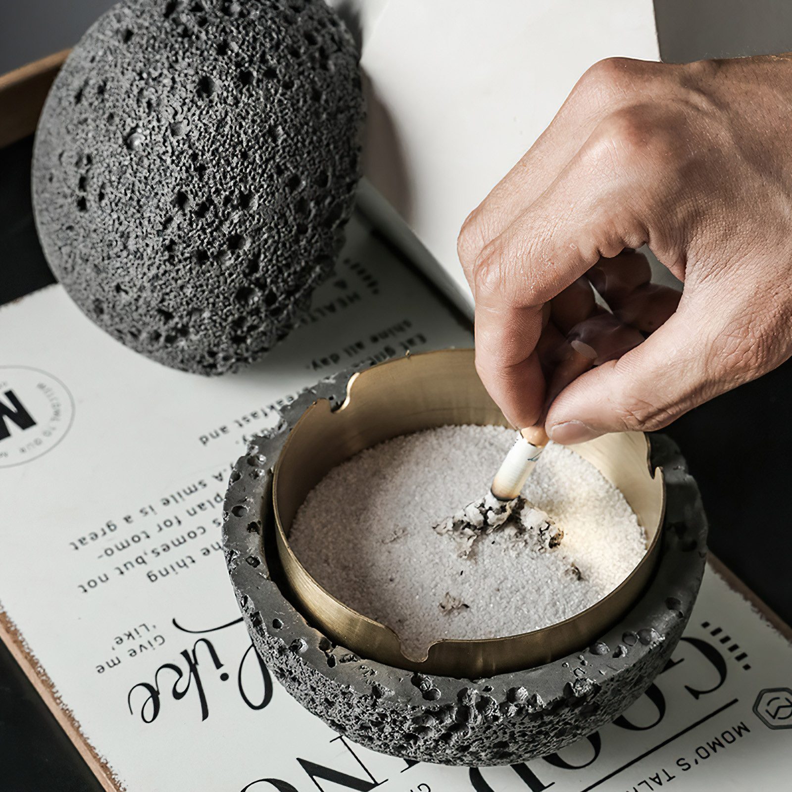 BlingBin Aschenbecher Mülleimer, kreativer Tischmülleimer Edelstahl, Für Zigarettenasche, Hochwertige Materialien,Praktisch und wetterfest