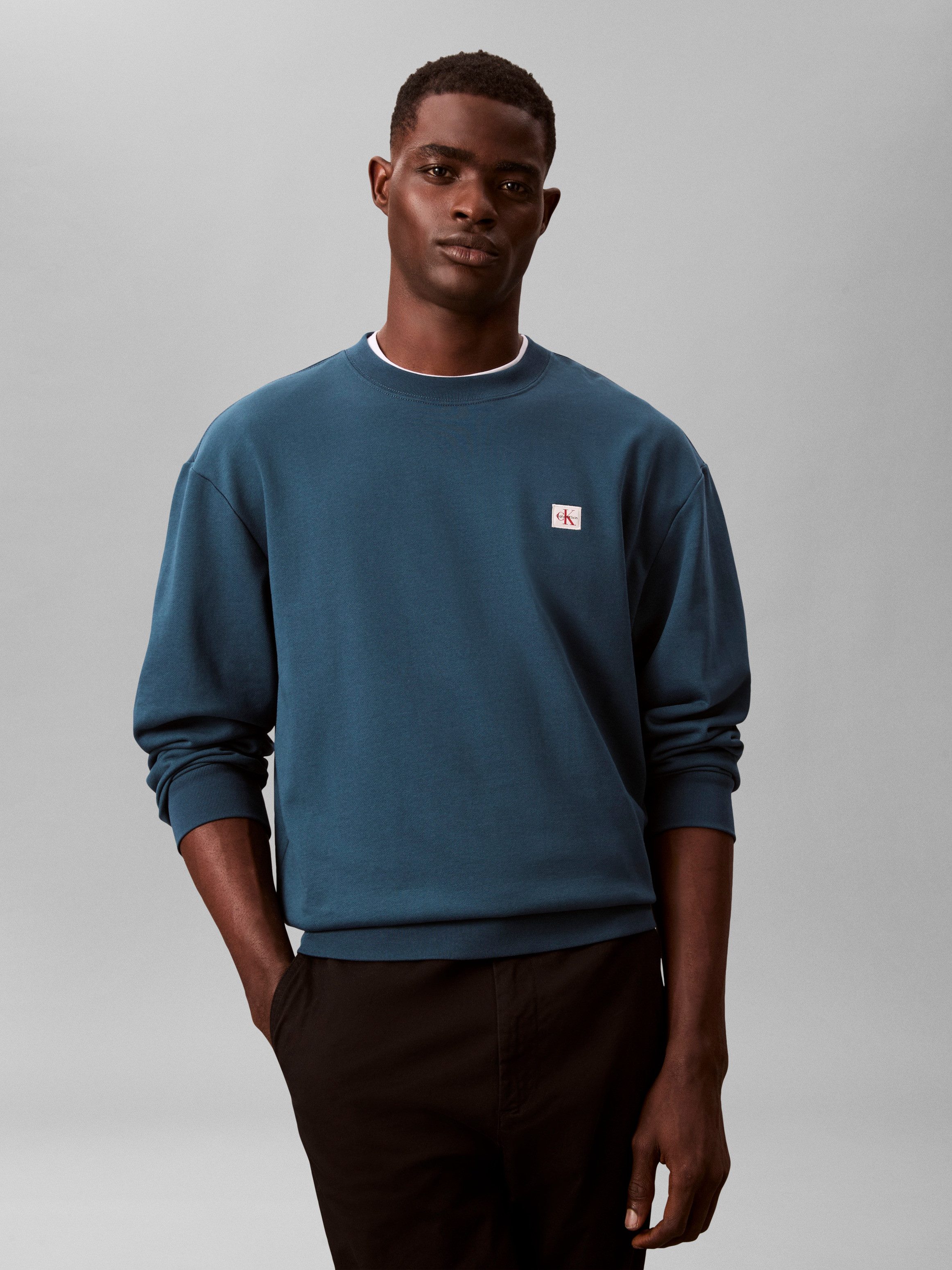 Calvin Klein Jeans Sweatshirt 400GSM TRRY BDG CRWN Mit Rundhalsausschnitt günstig online kaufen