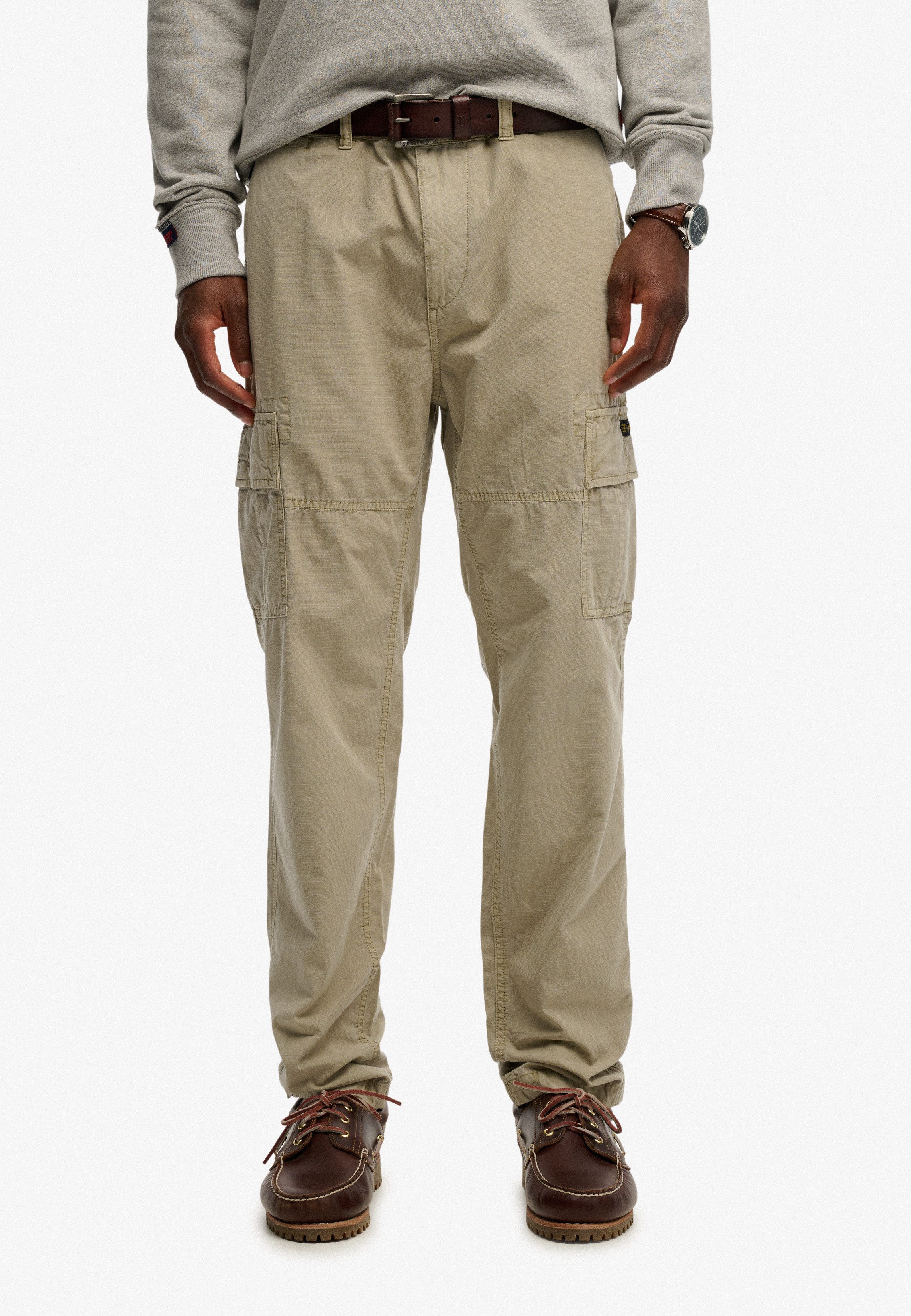 Superdry Cargohose RIPSTOP LIGHT CARGO PANT Regular Fit, knöchellange Schnittform, mit Reißverschluss