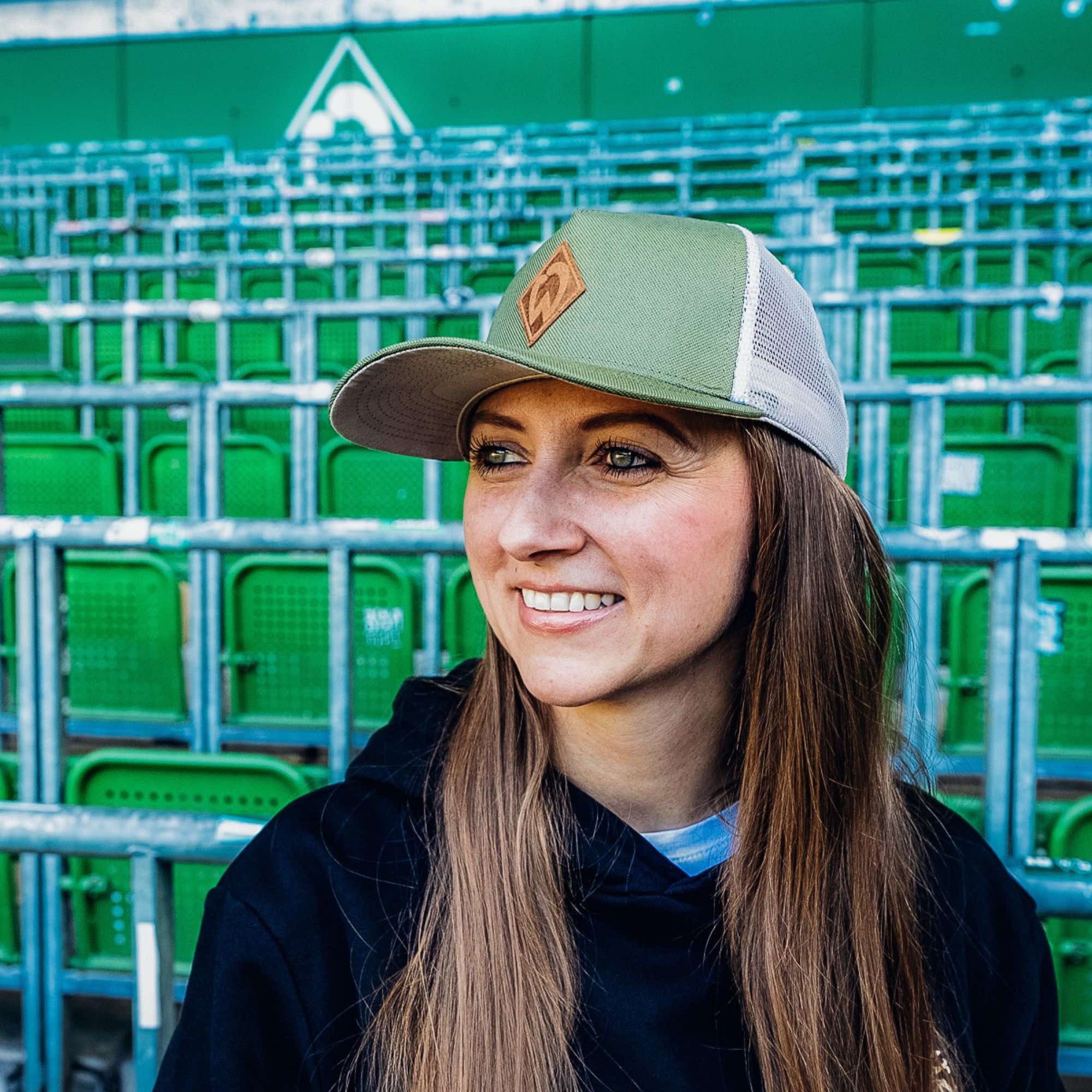 Soulbuddy Trucker Cap, Basecap, Snapback, Cappy Herren & Damen, Mann Geschenk (One Size, Unisex, Gebogener Schirm, Größenverstellbar)