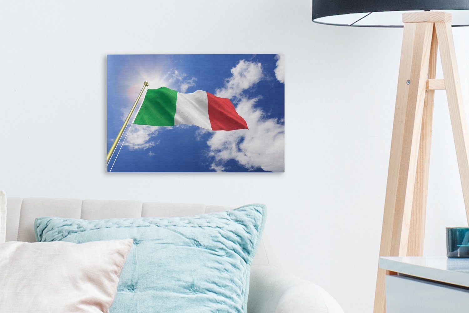 OneMillionCanvasses® Leinwandbild Die Flagge Italiens weht cm (1 Leinwandbilder, am Wandbild 30x20 St), Wanddeko, Himmel, Aufhängefertig