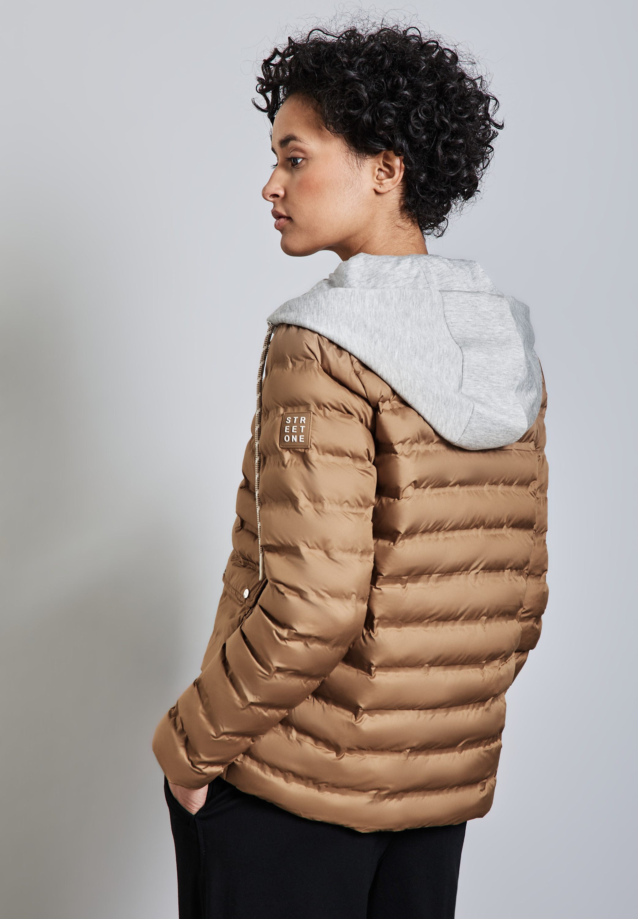STREET ONE Steppjacke, mit Kapuze, mit Knopfleiste günstig online kaufen