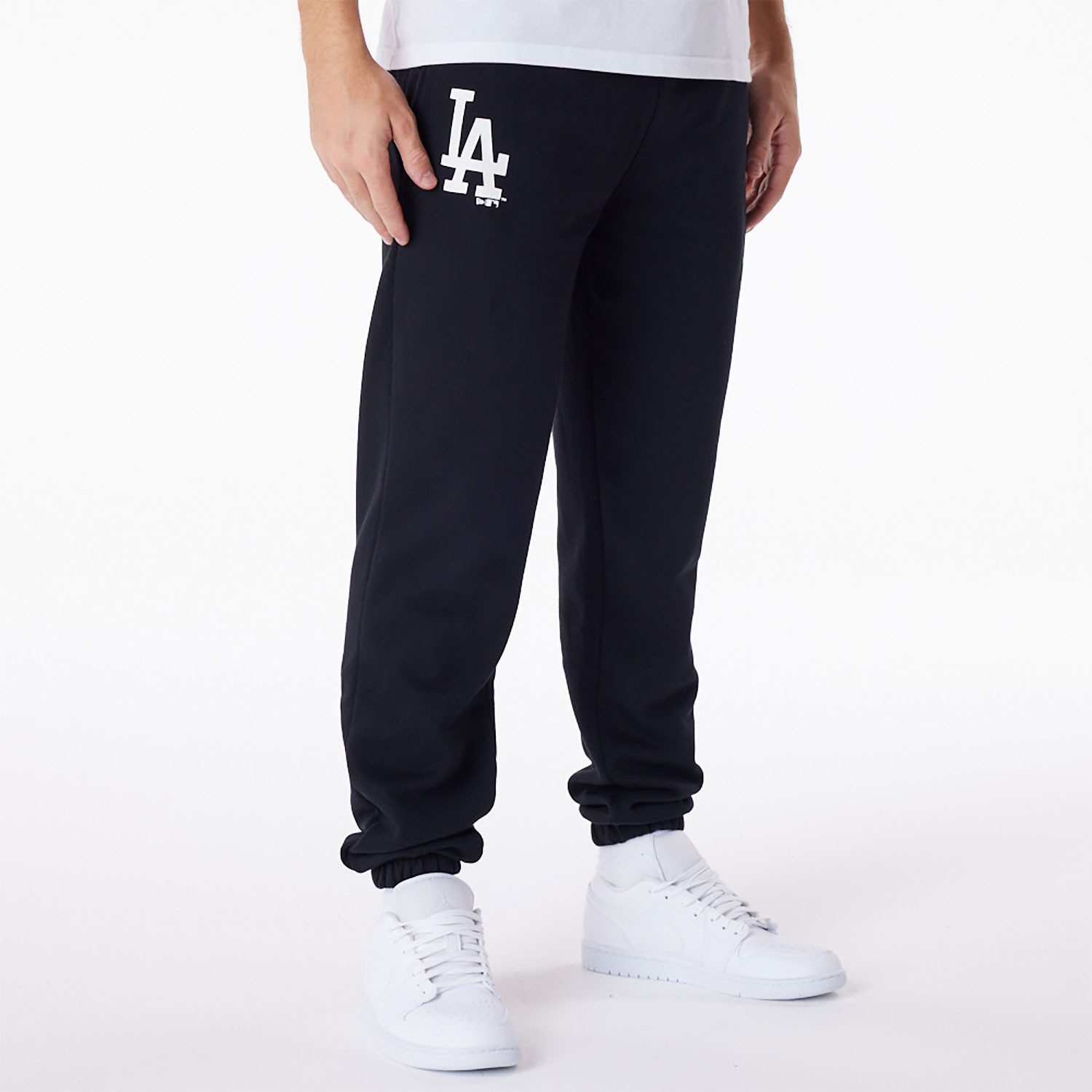 New Era Jogger Pants MLB ESSENTLS JOGGER LOSDOD BLKWHI