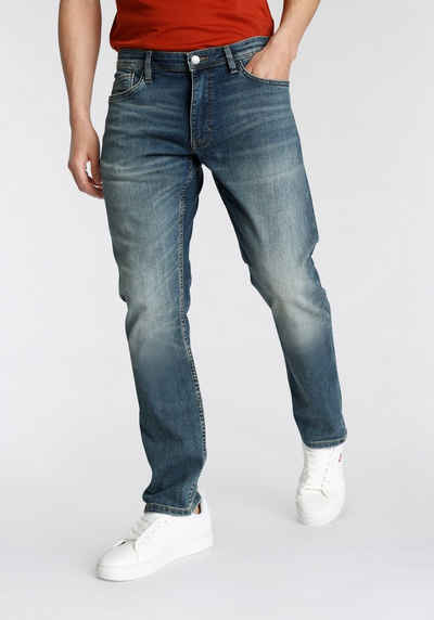 s.Oliver 5-Pocket-Jeans mit leichten Abriebeffekten