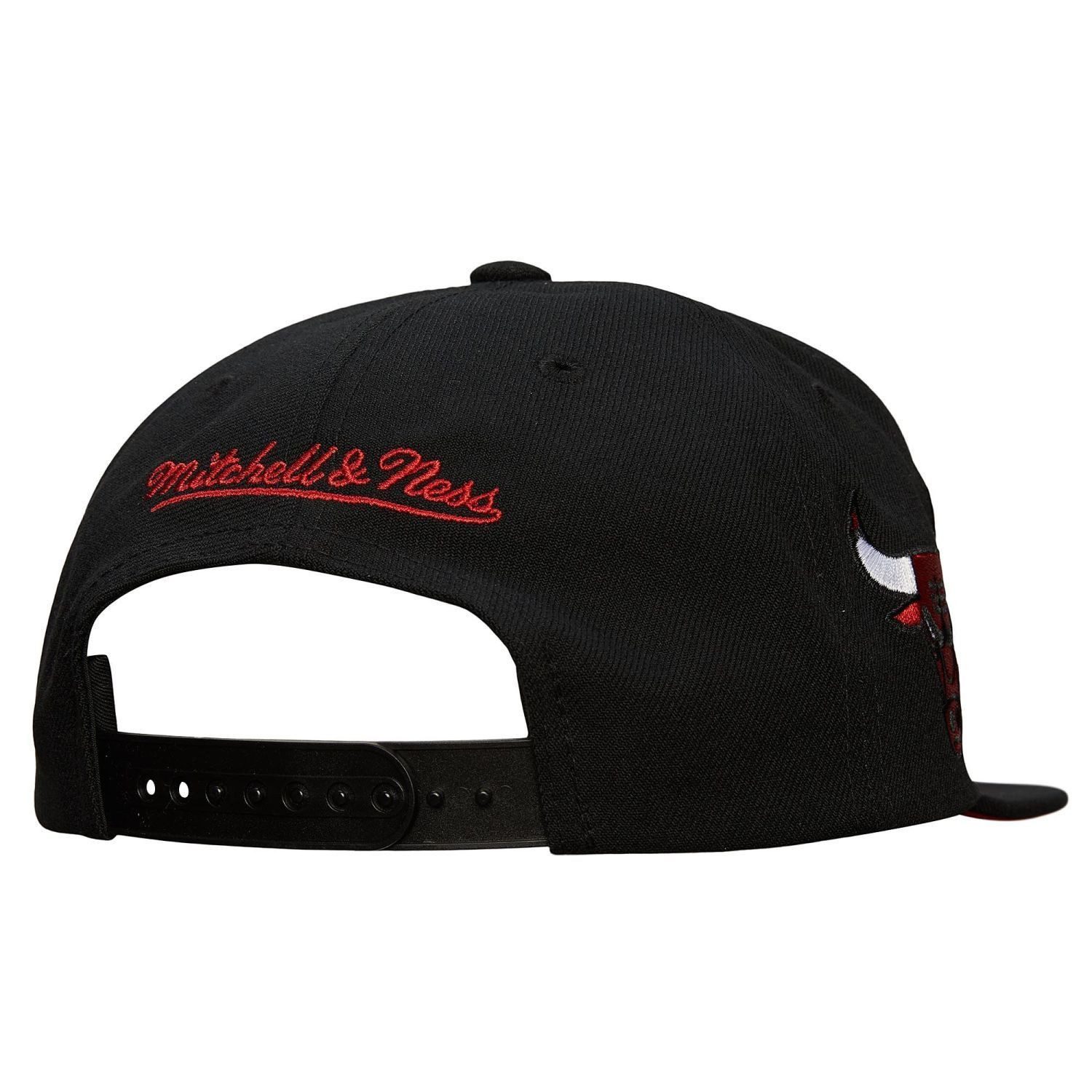Mitchell & Ness Snapback Cap TAGGED Chicago Bulls