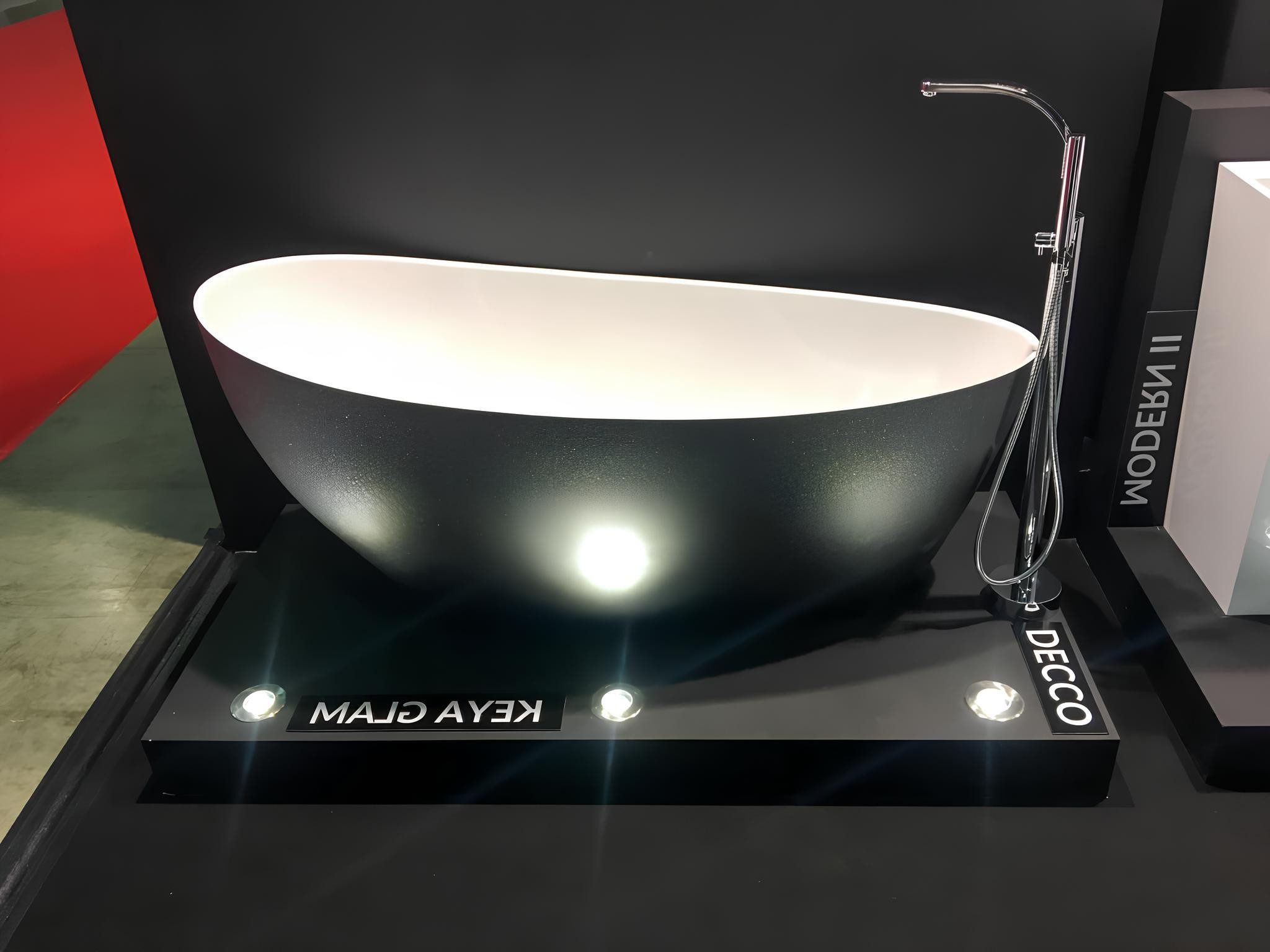 Xlmoebel Badewanne Freistehende Badewanne in modernem Design für Entspannung und Dusche, Hergestellt in Europa