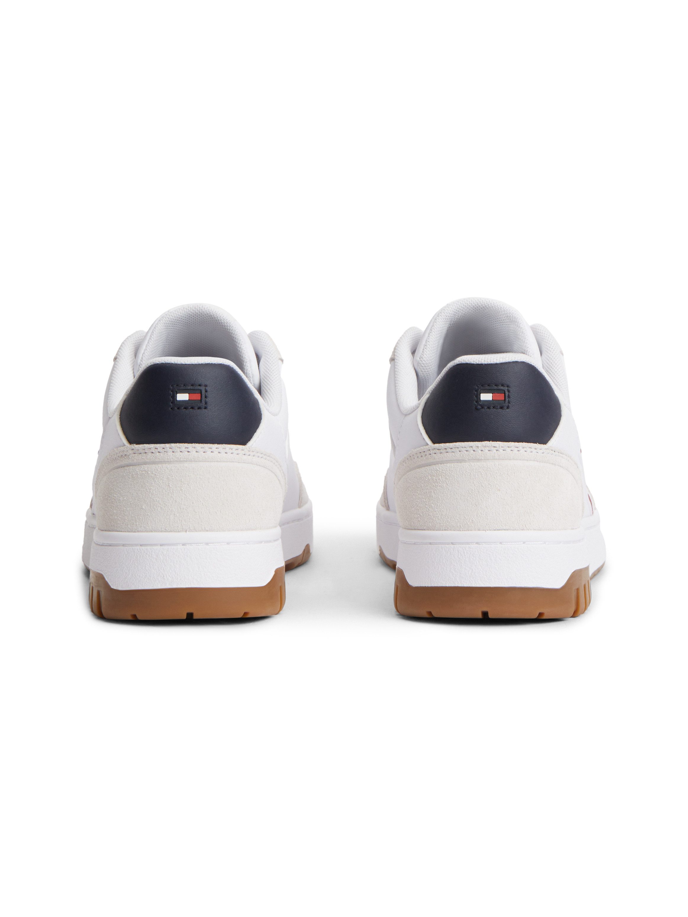 Tommy Hilfiger TH BASKET CORE LEATHER SUEDE MIX Sneaker Halbschuh, Freizeitschuh, Schnürschuh mit Lochmuster, im Basket-Look