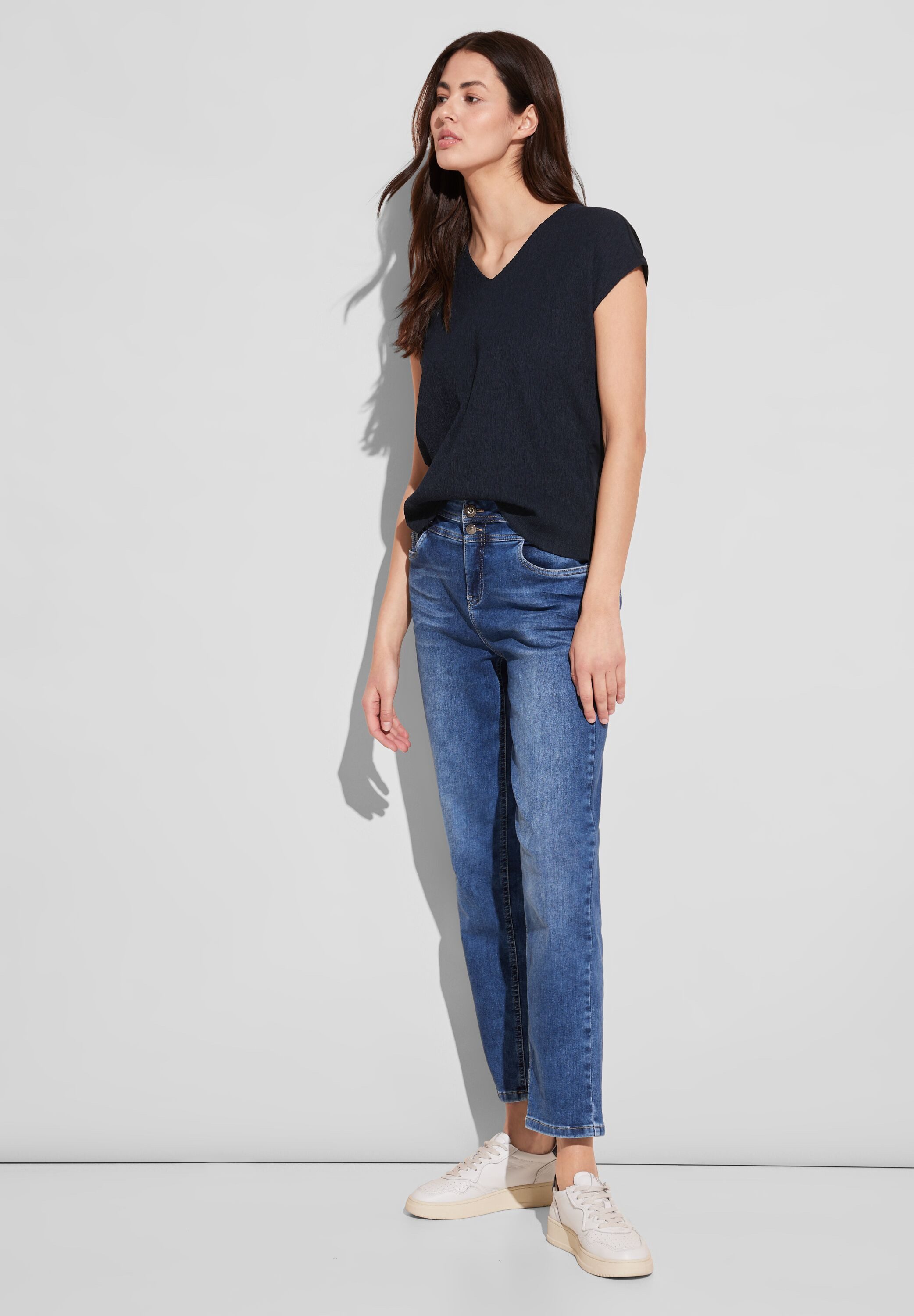 STREET ONE V-Shirt aus softer Viskose