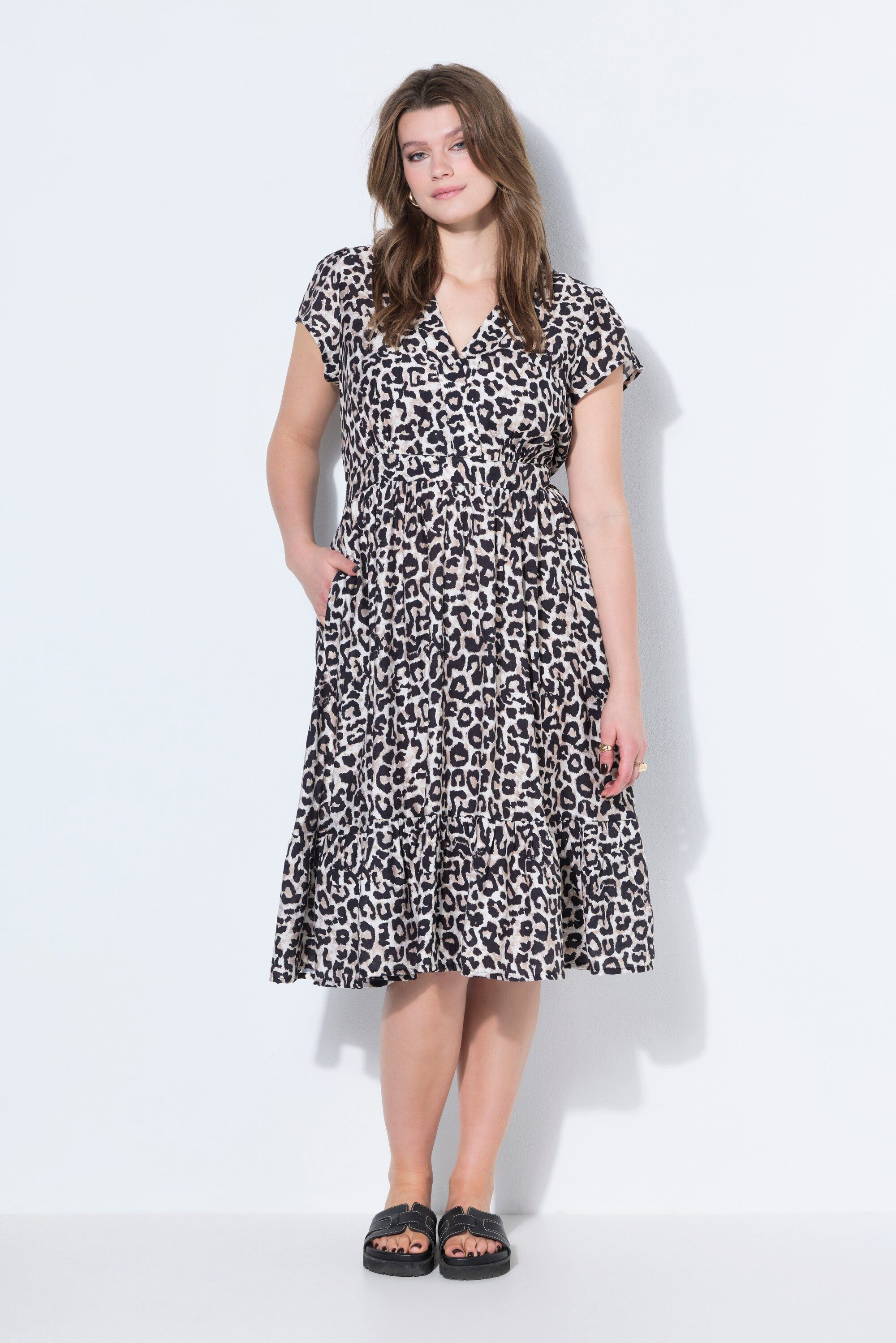 Midikleid Midikleid A-Line Leo elastische Taille Saumvolant