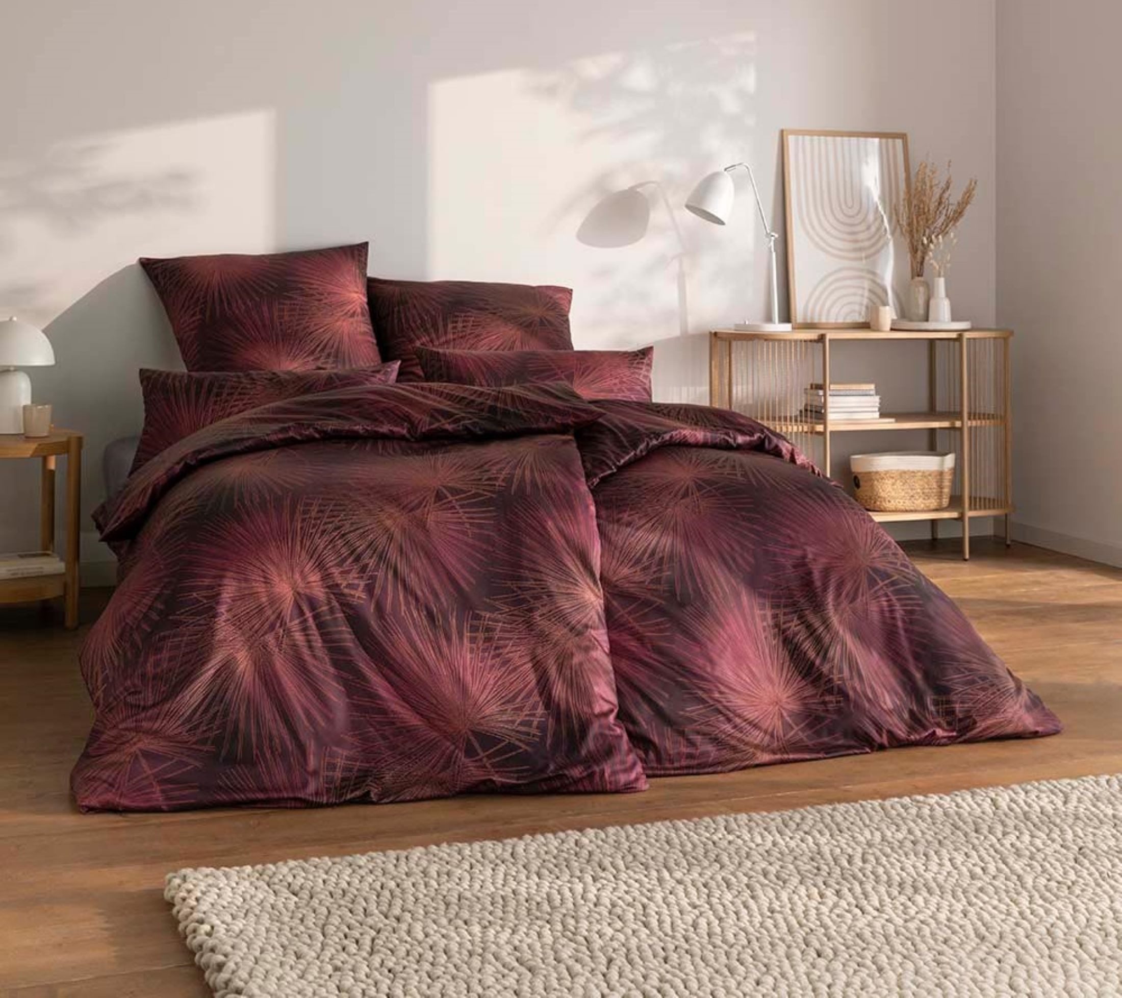 Estella Bettwäsche Estella Mako-Satin Bettwäsche 135x200 Candela beere Strahlen aubergine, Mako-Satin, 2 teilig, für Sommer und Winter