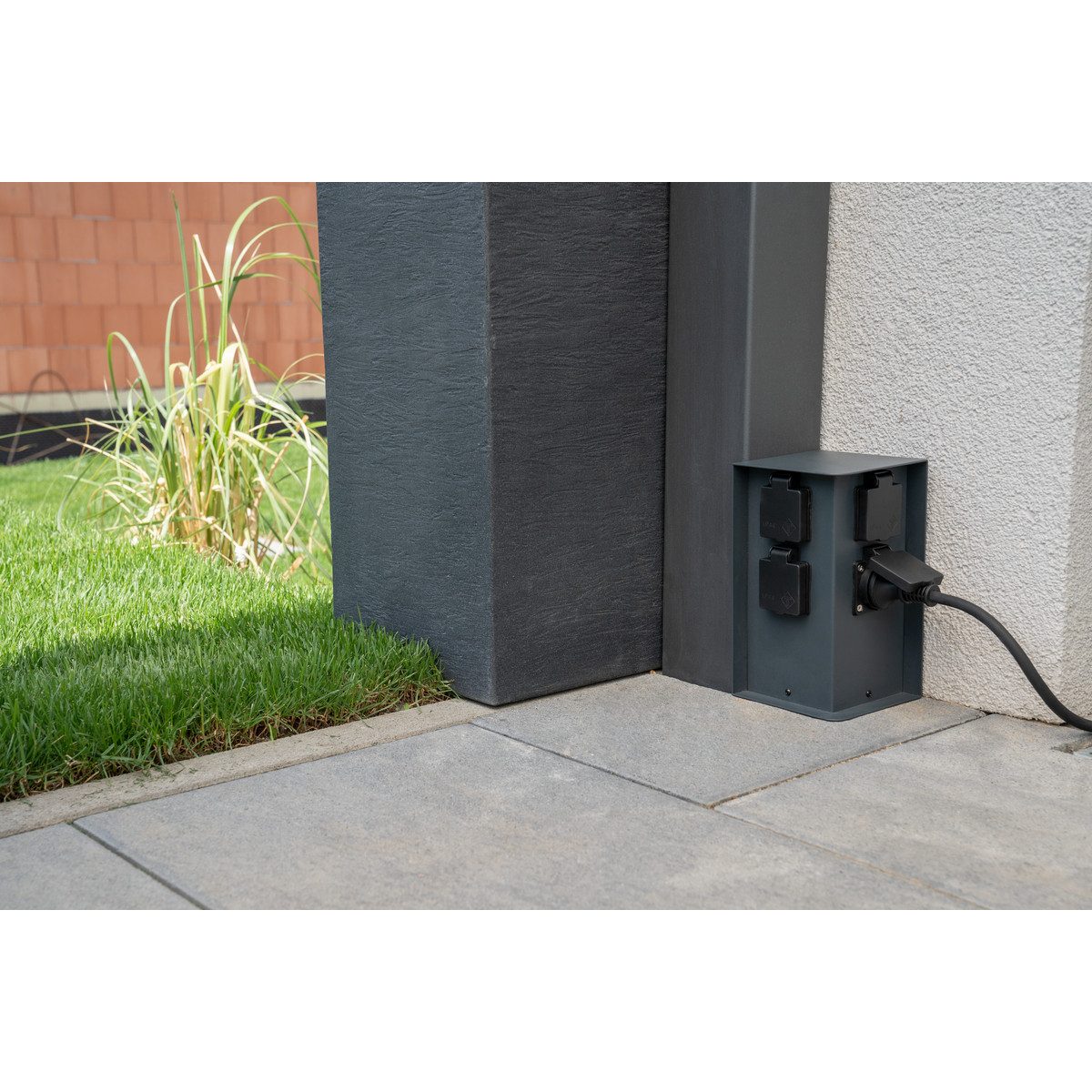 UNITEC Gartensteckdose Unitec Gartensäule mit 4 Schutzkontakt-Steckdosen