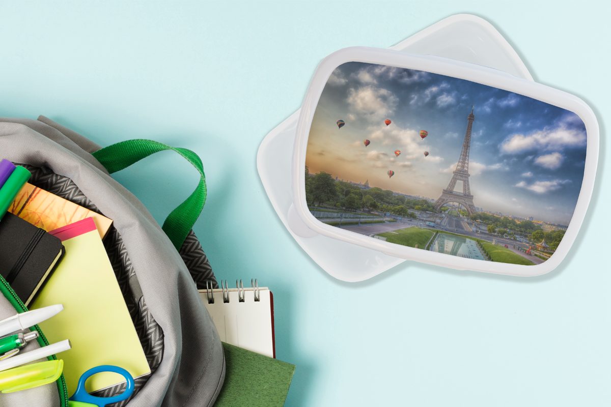 Mädchen und im Jungs (2-tlg), Heißluftballons Brotbox Kunststoff, Paris, MuchoWow für Brotdose, mit Eiffelturm Kinder für und Hintergrund Der Erwachsene, weiß Lunchbox über