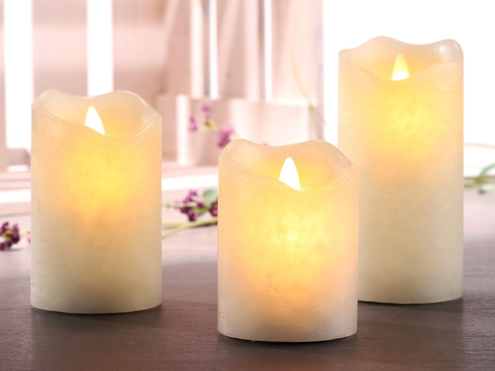Gravidus LED-Kerze 3er Set Flammenlose LED Свічки ohne echte Flamme mit Timerfunktion