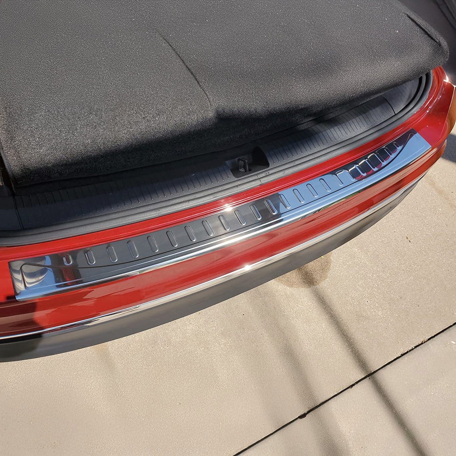 OMAC Ladekantenschutz für VW Tiguan II / Allspace 2016-2024 Edelstahl Chrom, Zubehör für VW Tiguan II AD1 2016-2024, Langlebig,Einfache Reinigung,Einfache Installation,Rostbeständig