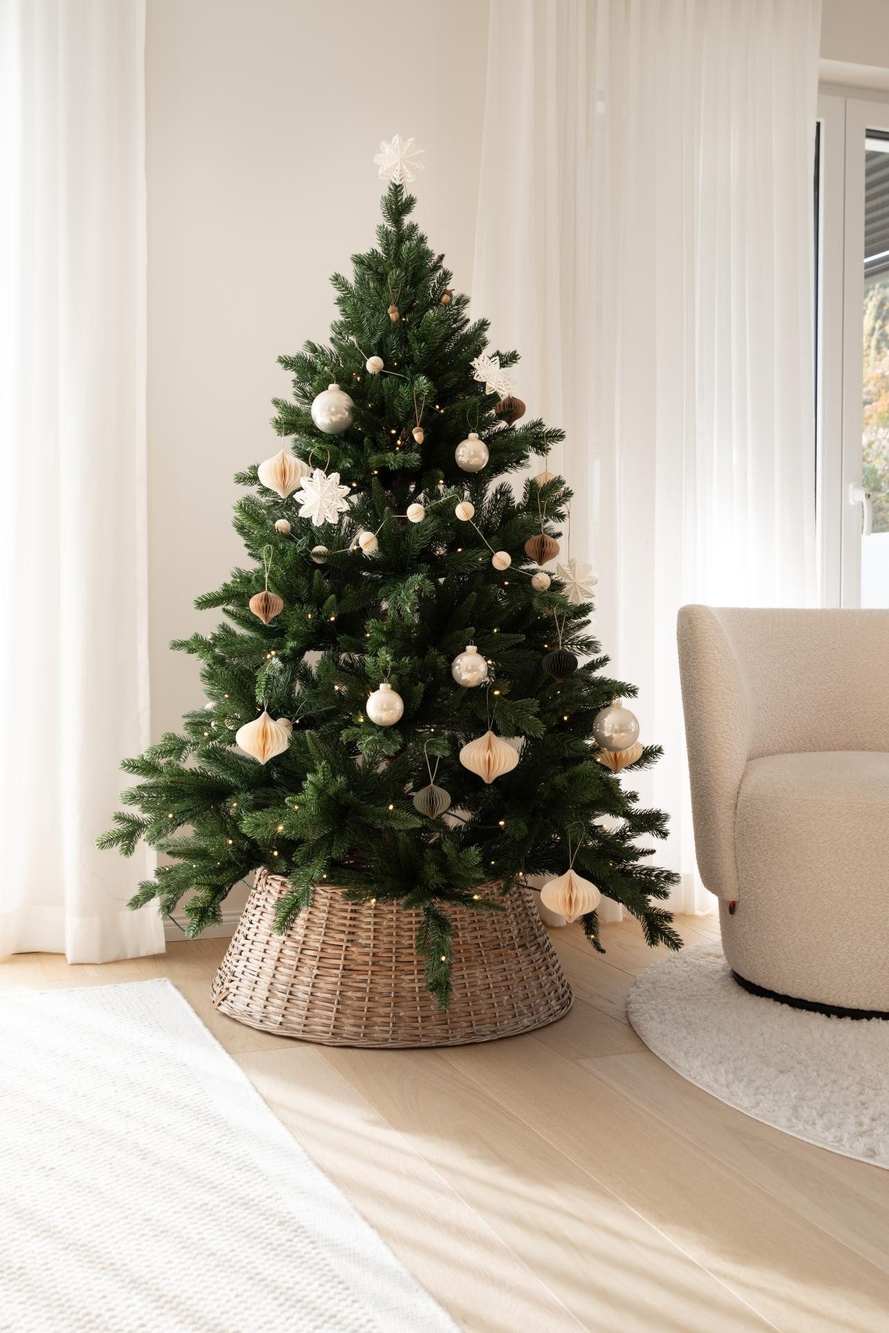 VIVANNO Weihnachtsbaumdecke Rattan OSLONA Konisch - Natur Geflochten (1-tlg), 70x70x25 cm