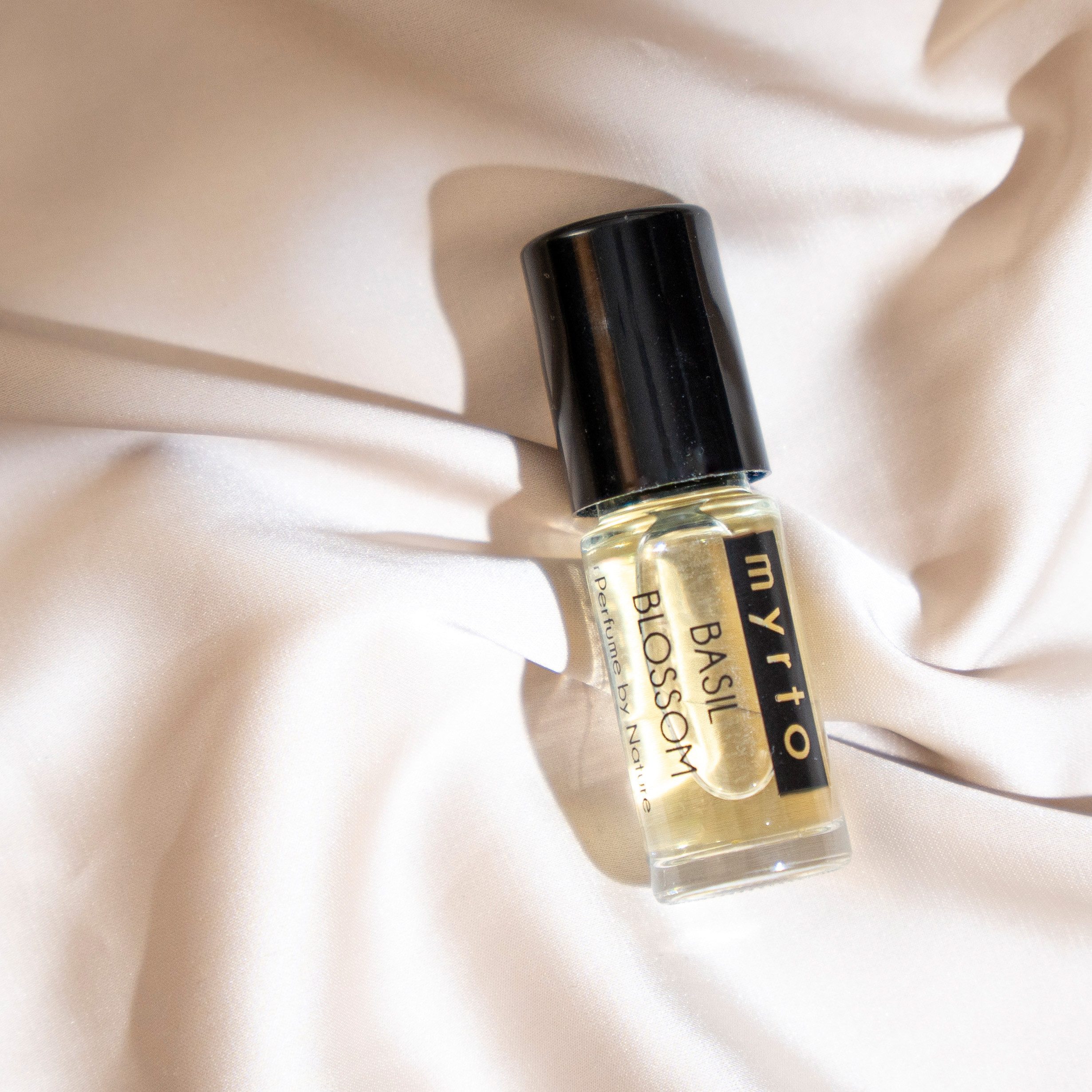 myrto Naturkosmetik Eau de Parfum Bio Natur Parfum ARABESQUE - unisex, Glasflakon, Handmade, reine ätherische Öle