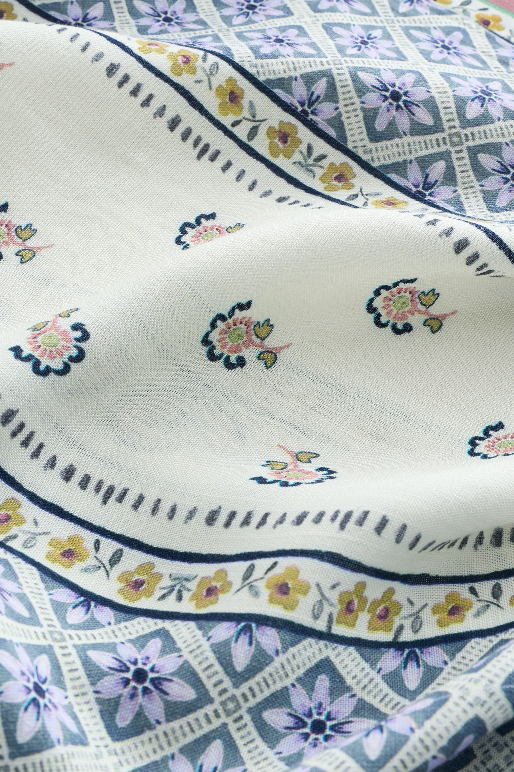 Next Blusenkimono Lang geschnittener Kimono (1-tlg) – Bild 3 von 5