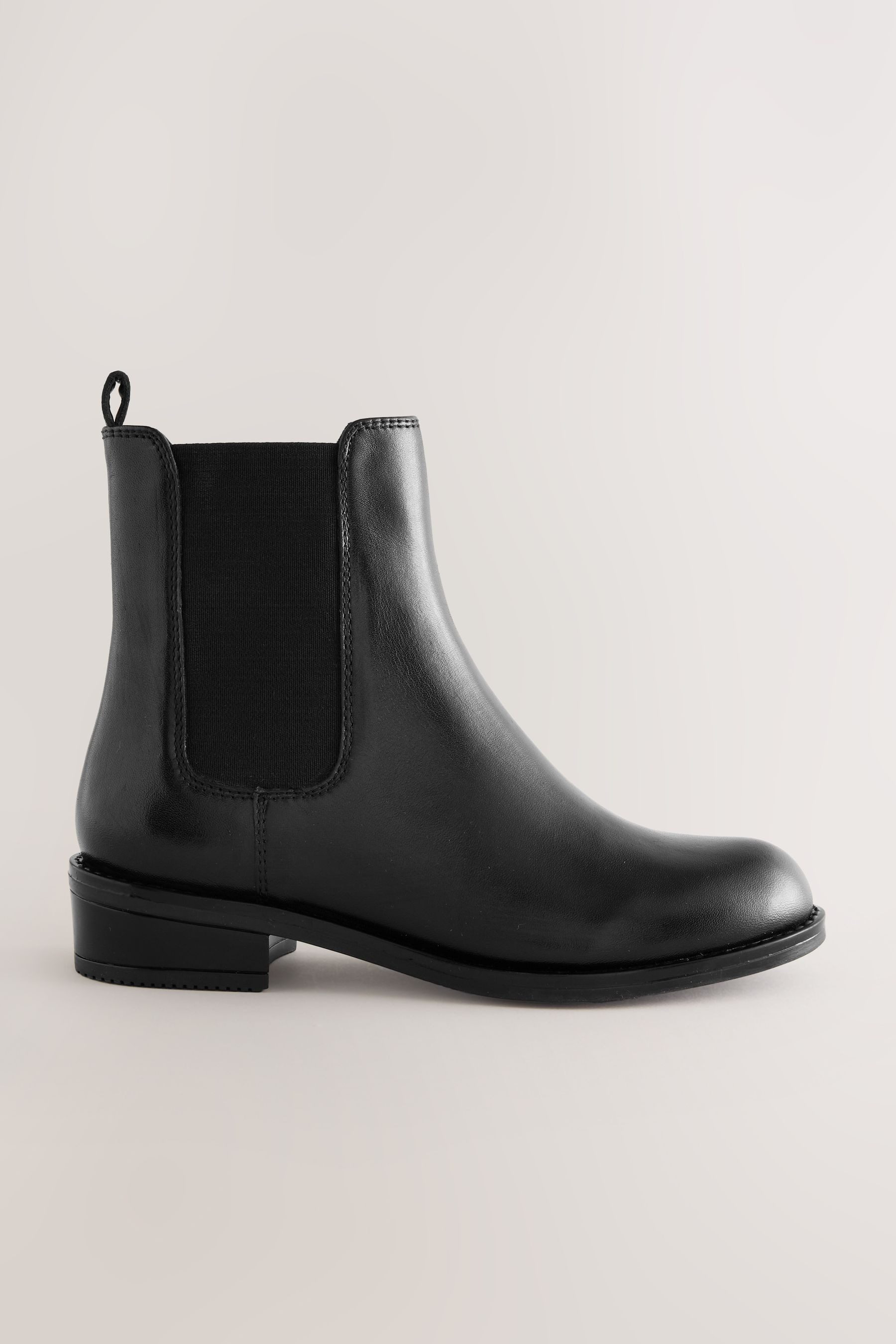 Next Chelsea Boots mit Absatz Chelseaboots (1-tlg)
