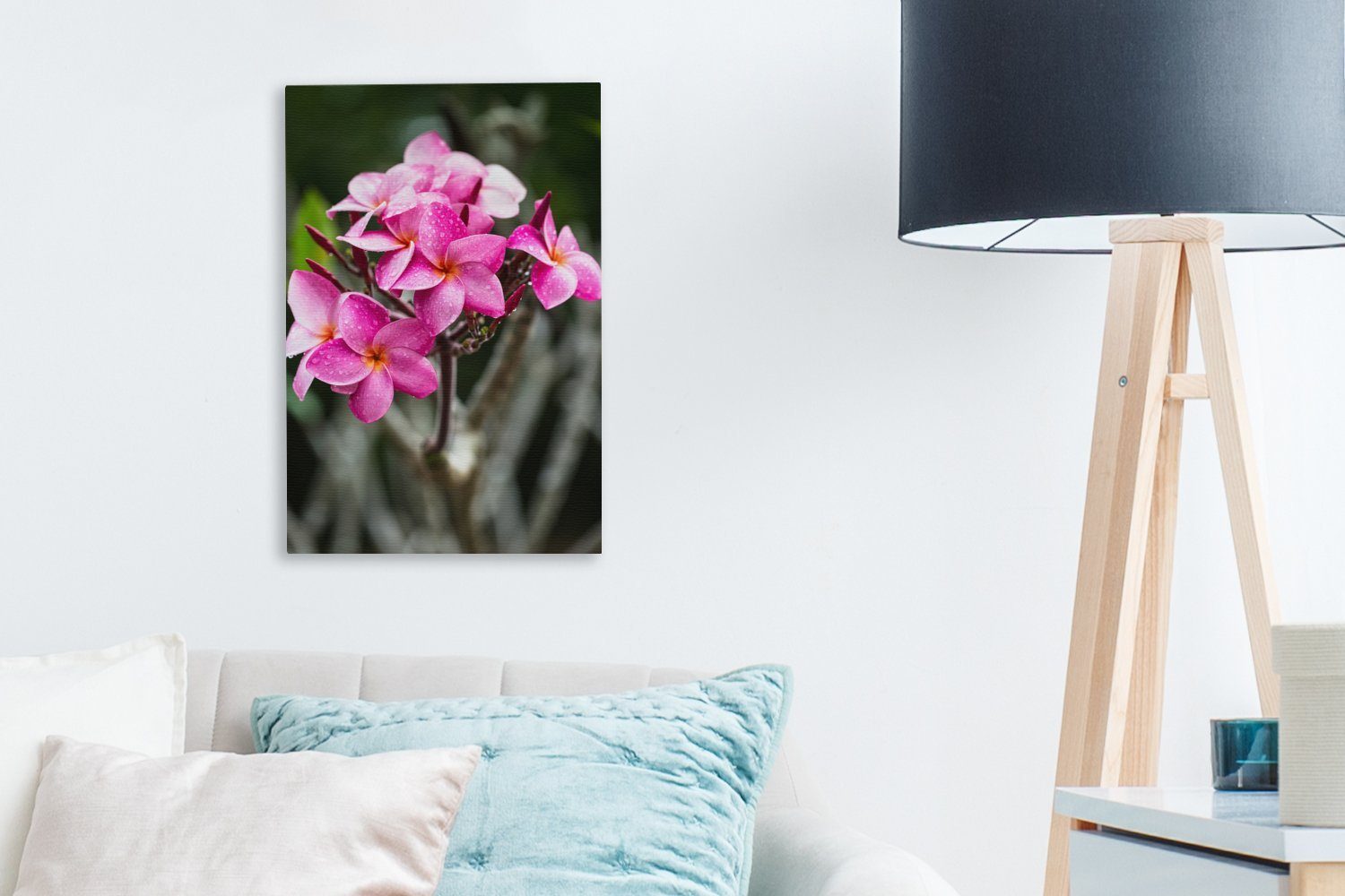 Regentropfen, Gemälde, mit cm Leinwandbild 20x30 OneMillionCanvasses® Zackenaufhänger, fertig Leinwandbild (1 bespannt inkl. Plumeria-Blüte St),