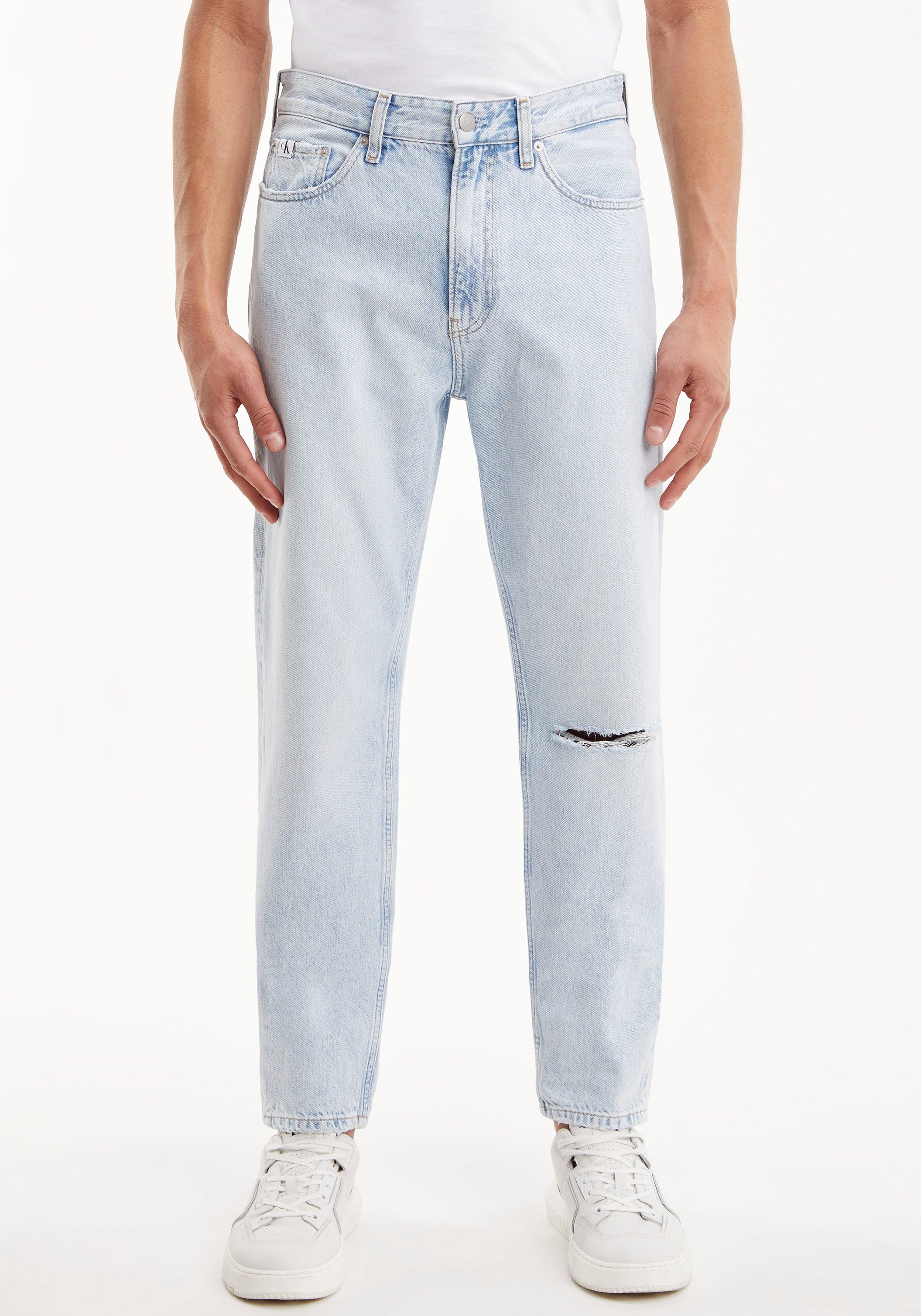 Calvin Klein Jeans Tapered-fit-Jeans REGULAR TAPER mit Calvin Klein Leder-Badge | Tapered Jeans