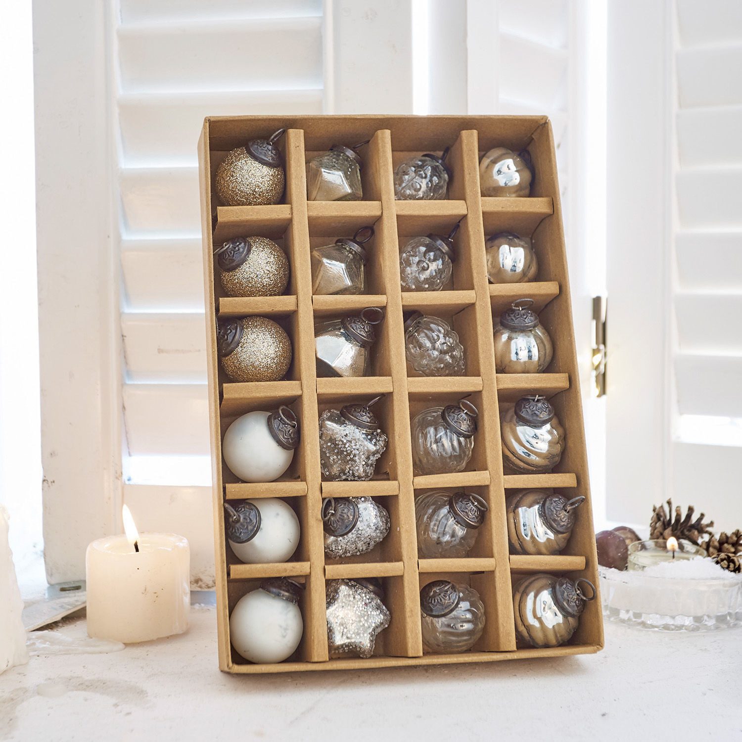 Mirabeau Christbaumschmuck Weihnachtsschmuck 24er Set Sanary silber, Weihnachtsdekoration