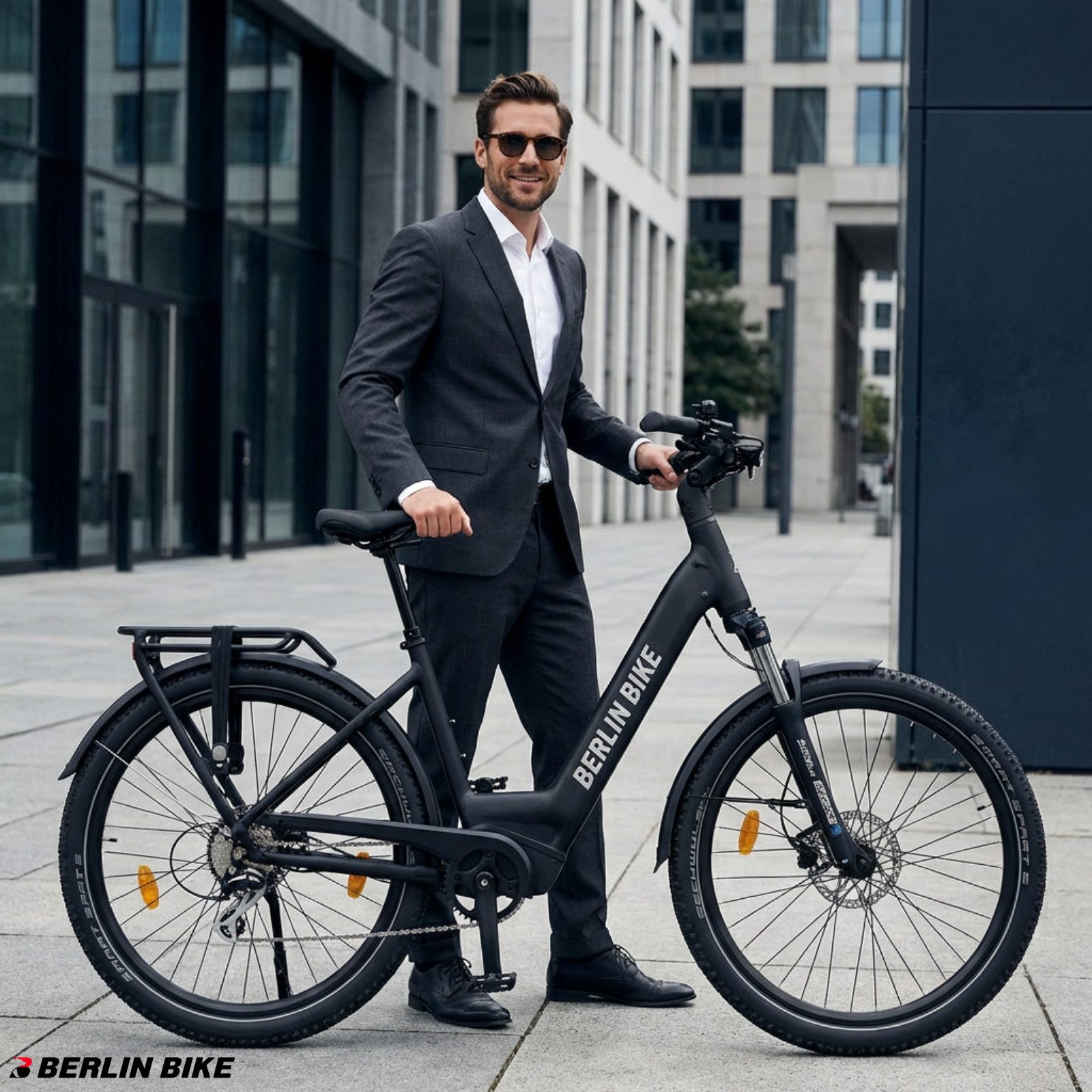 BERLIN BIKE E-Bike Trekkingrad SUV E‑Bike für Herren & Damen, Vollfederung, max. 150 km Reichweite, 8 Gang Shimano Acera RD-M360 Schaltwerk, Kettenschaltung, Hinterradmotor, 720 Wh, (Set, Mit Ladegerät und Schlüssel), 720Wh Batterien mit großer Kapazität, 250W 50Nm Hinterradmotor