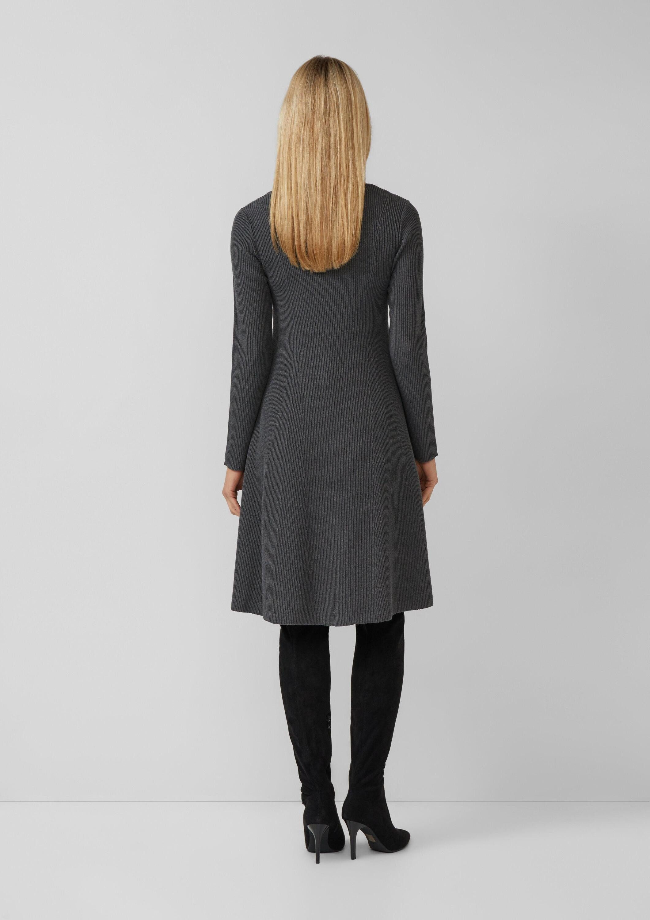 s.Oliver Midikleid Kleid Ausgestelltes Feinstrick-Kleid mit Rippstruktur