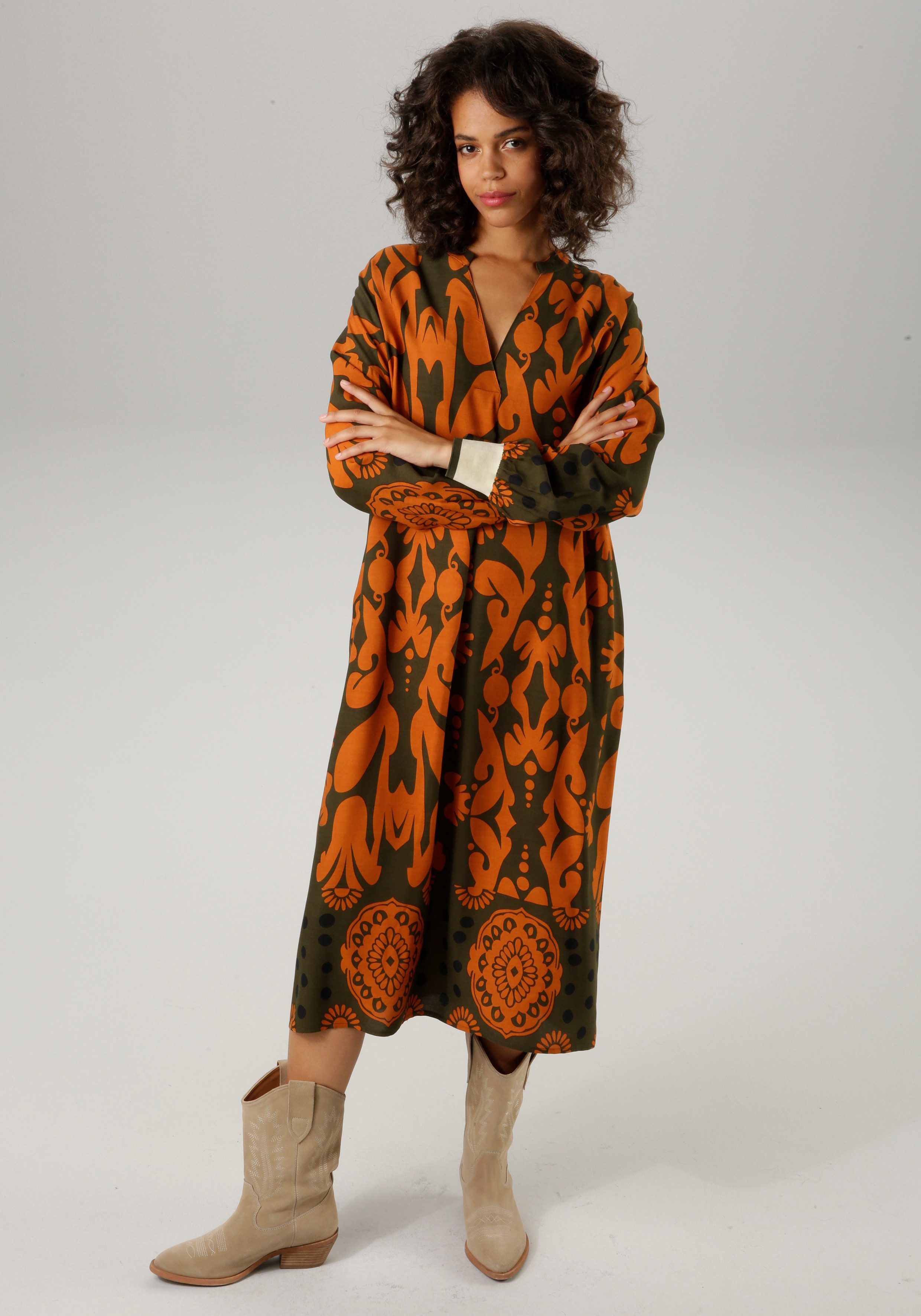 Aniston CASUAL Blusenkleid mit großflächigem, grafischen Druck günstig online kaufen