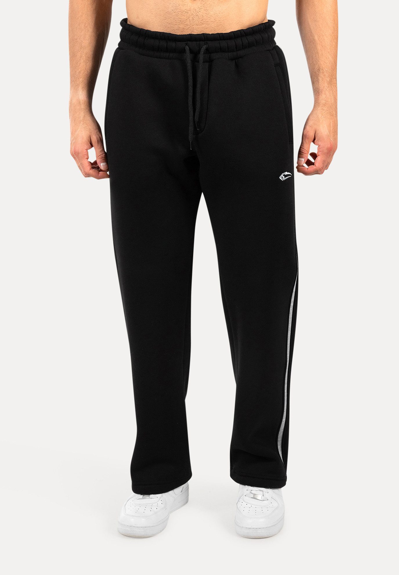 Smilodox Jogginghose Yasin, Sweathose mit Logo, Bequeme Freizeithose mit Kordelzug Seitentaschen weiße Seitenstreifen Angenehmes Material Sport Freizeit