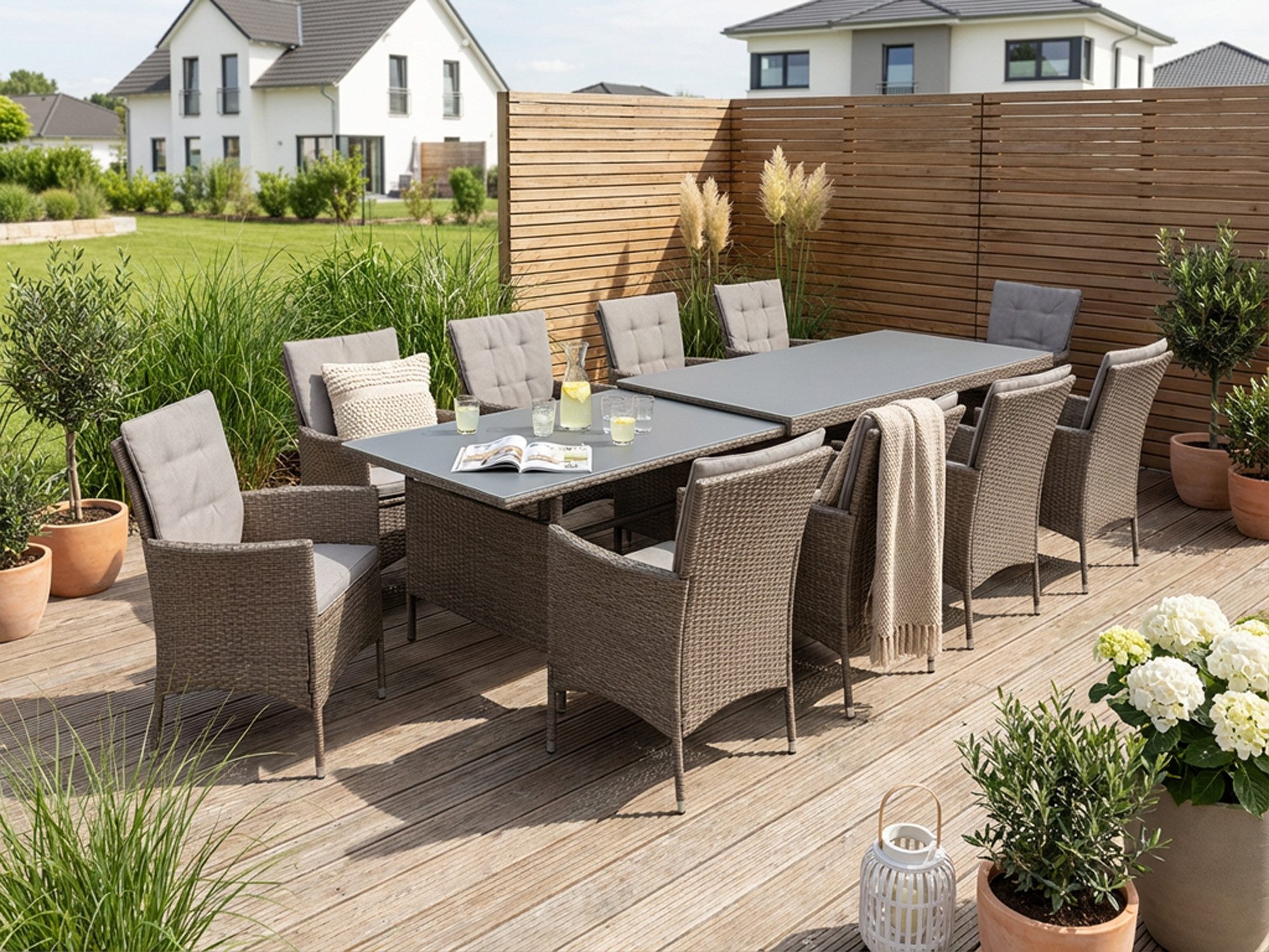 KONIFERA Garten-Essgruppe Mailand, (Set, 31-tlg., 10x Sessel, 1x AZ-Tisch 179-302 cm, inkl. Auflagen), Polyrattan, Stahl, Braun