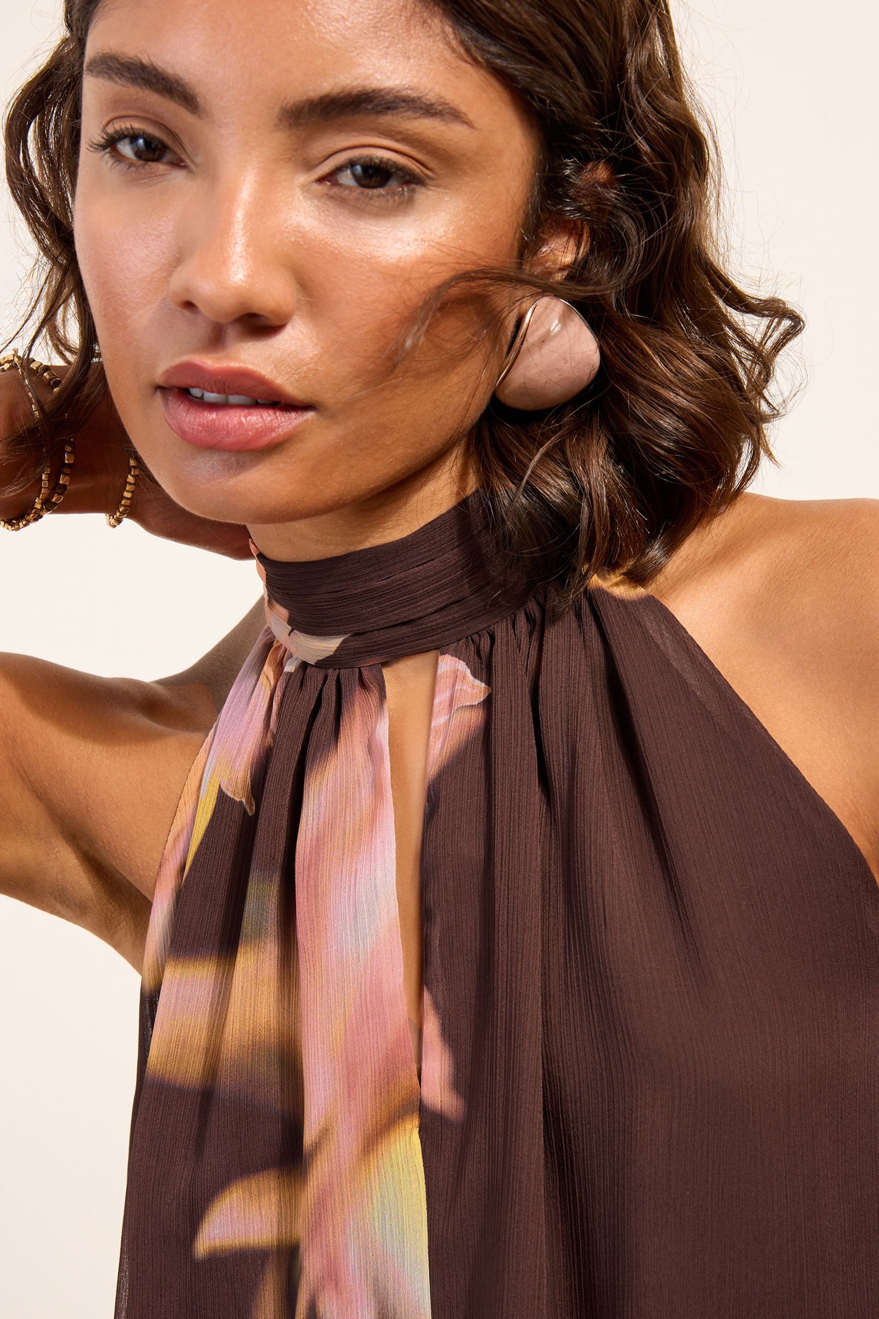 Friends Like These Neckholdertop Friends Like These Neckholderbluse aus Chiffon (1-tlg)