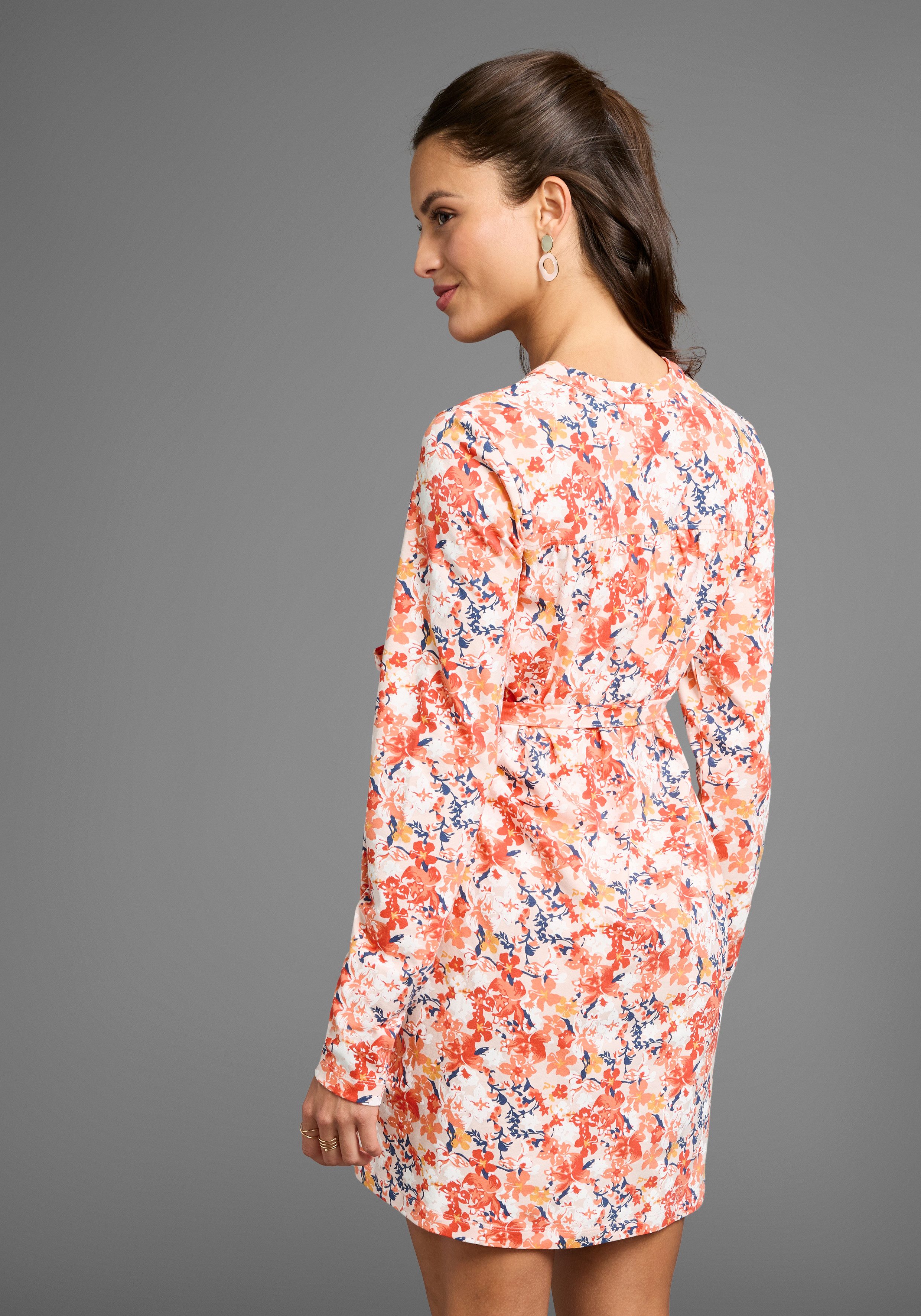 Neun Monate Umstandskleid Kurzes Schwangerschafts-Kleid mit Knopfleiste, Minikleid Shirtkleid mit tiefer Knopfleiste, ideal zum Stillen – Bild 2 von 5