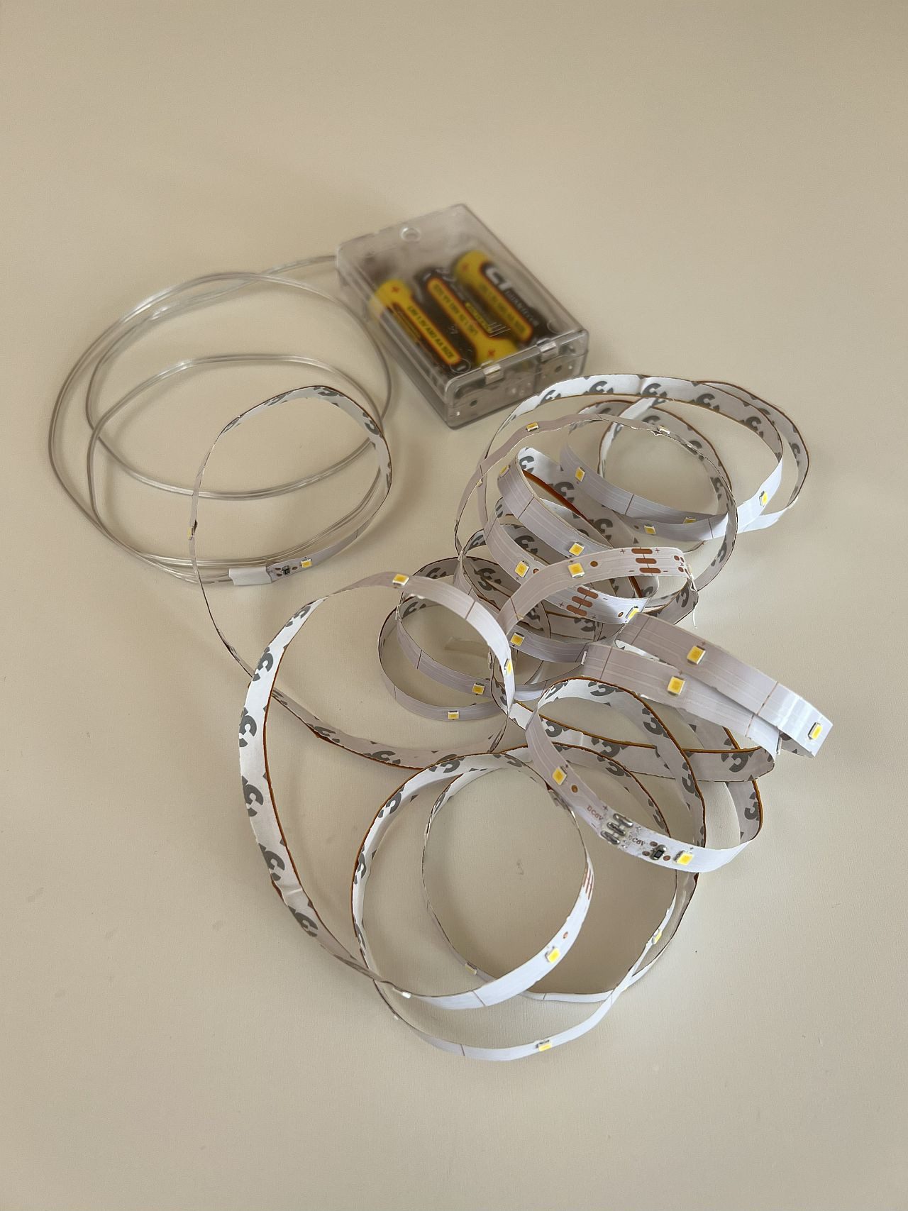 edelman LED-Streifen LED Stripe 100 cm – 300 cm - 3 Varianten – Batteriebetrieben & kürzbar