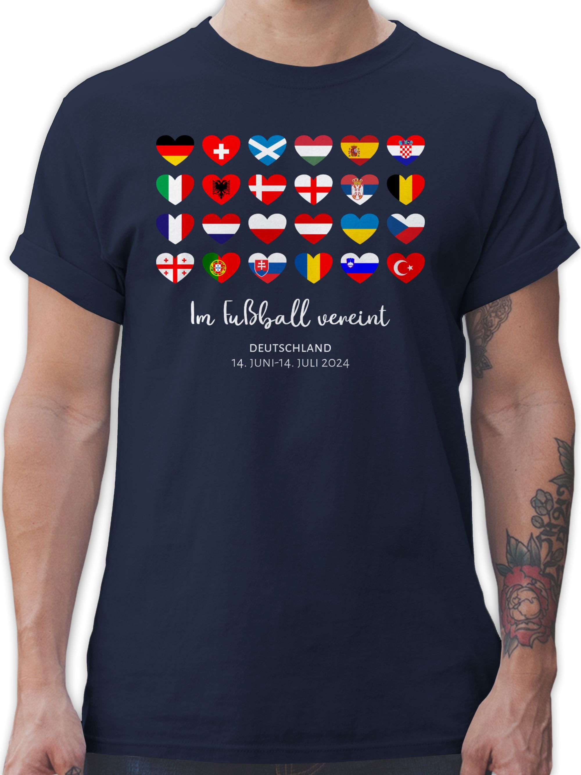 Shirtracer T-Shirt Im Fußball vereint - günstig online kaufen
