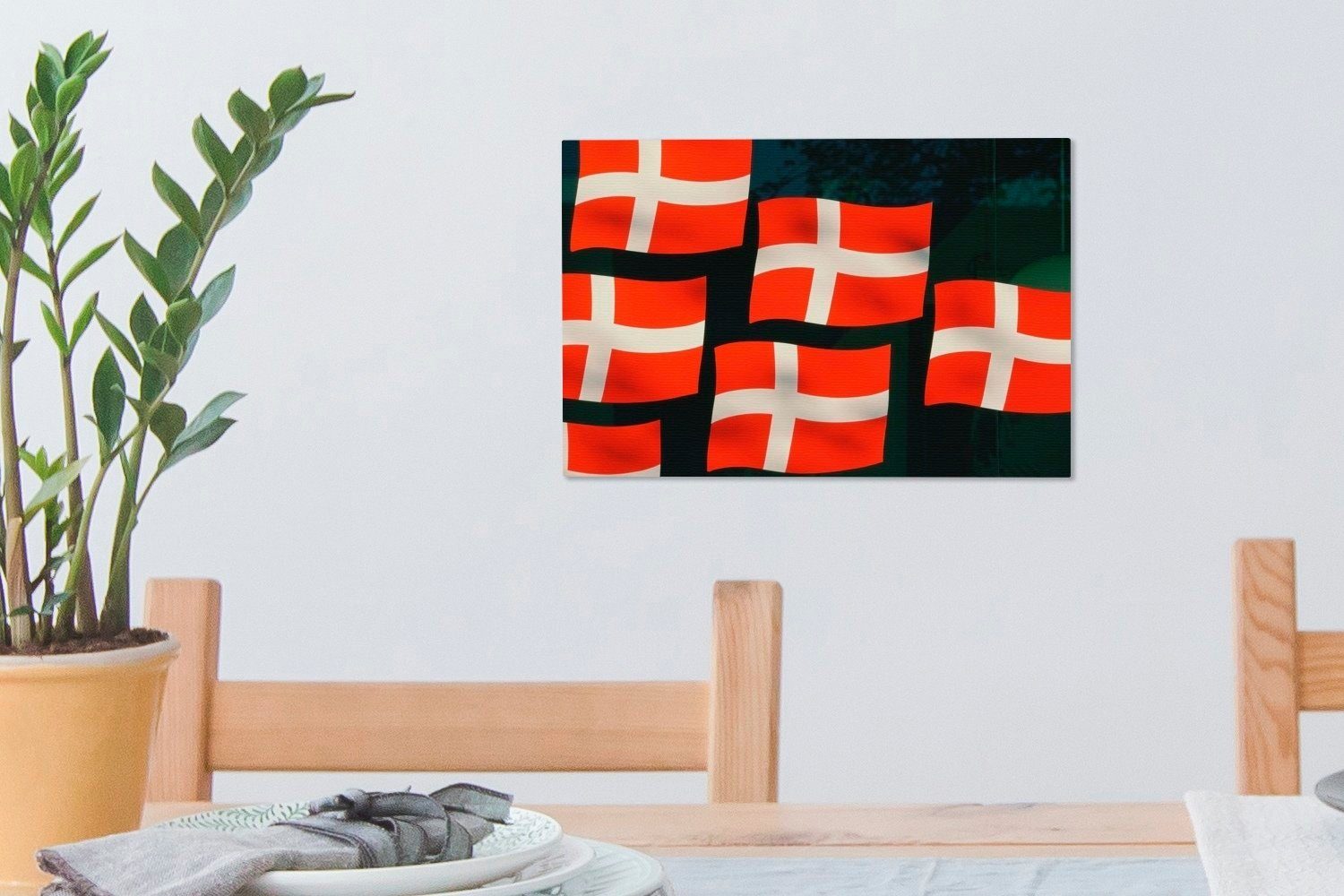OneMillionCanvasses® Leinwandbild Nahaufnahme Leinwandbilder, dänischer Flaggen, Wanddeko, (1 Aufhängefertig, einiger Wandbild cm St), 30x20