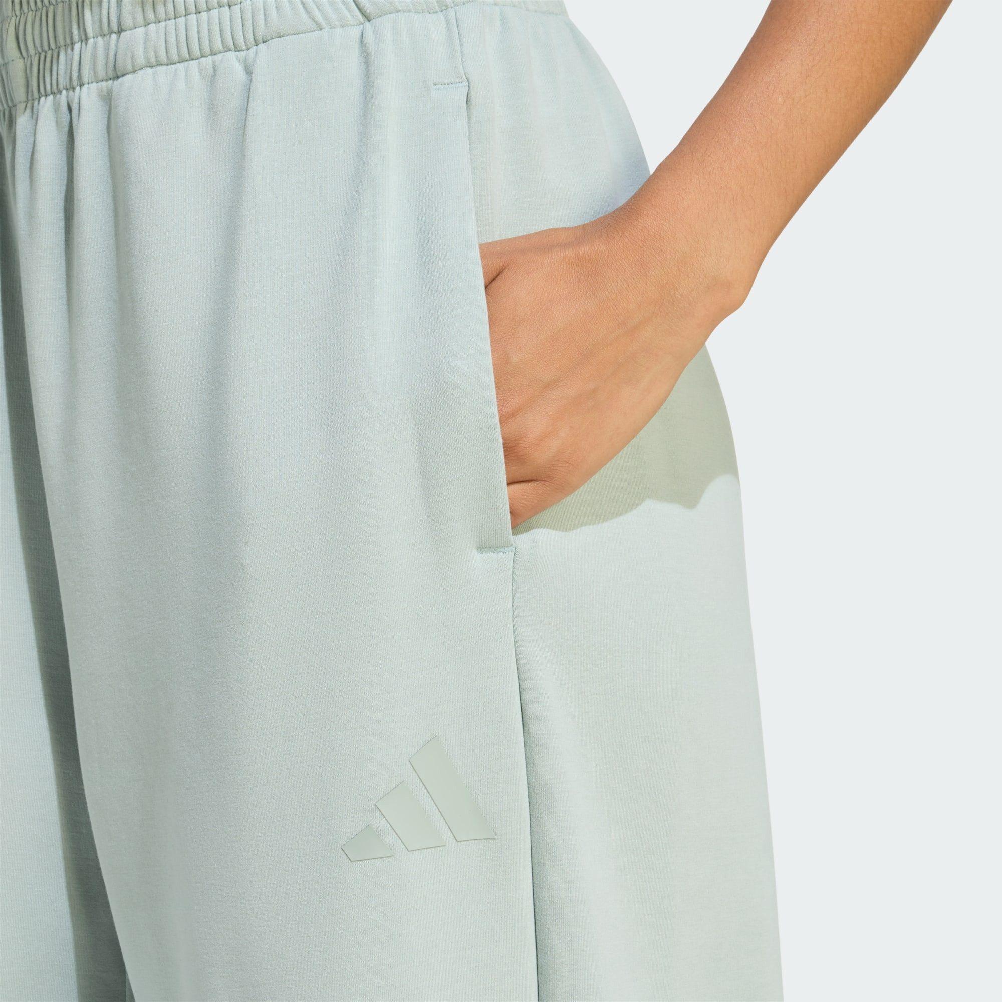 adidas Sportswear Jogginghose SOFT LUX STRAIGHT LEG HOSE (1-tlg)