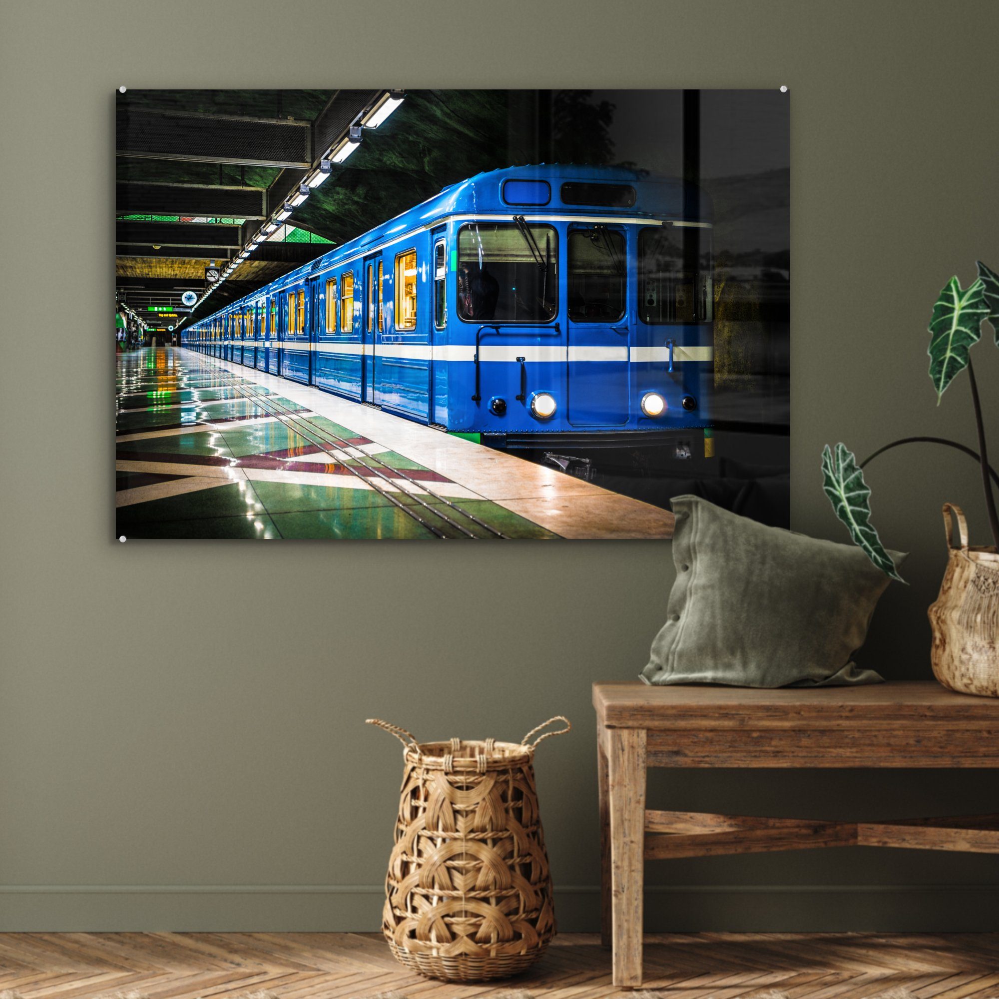 mit Zug, U-Bahn-Station Acrylglasbilder & blauem Wohnzimmer (1 Dunkle Acrylglasbild Schlafzimmer St), MuchoWow