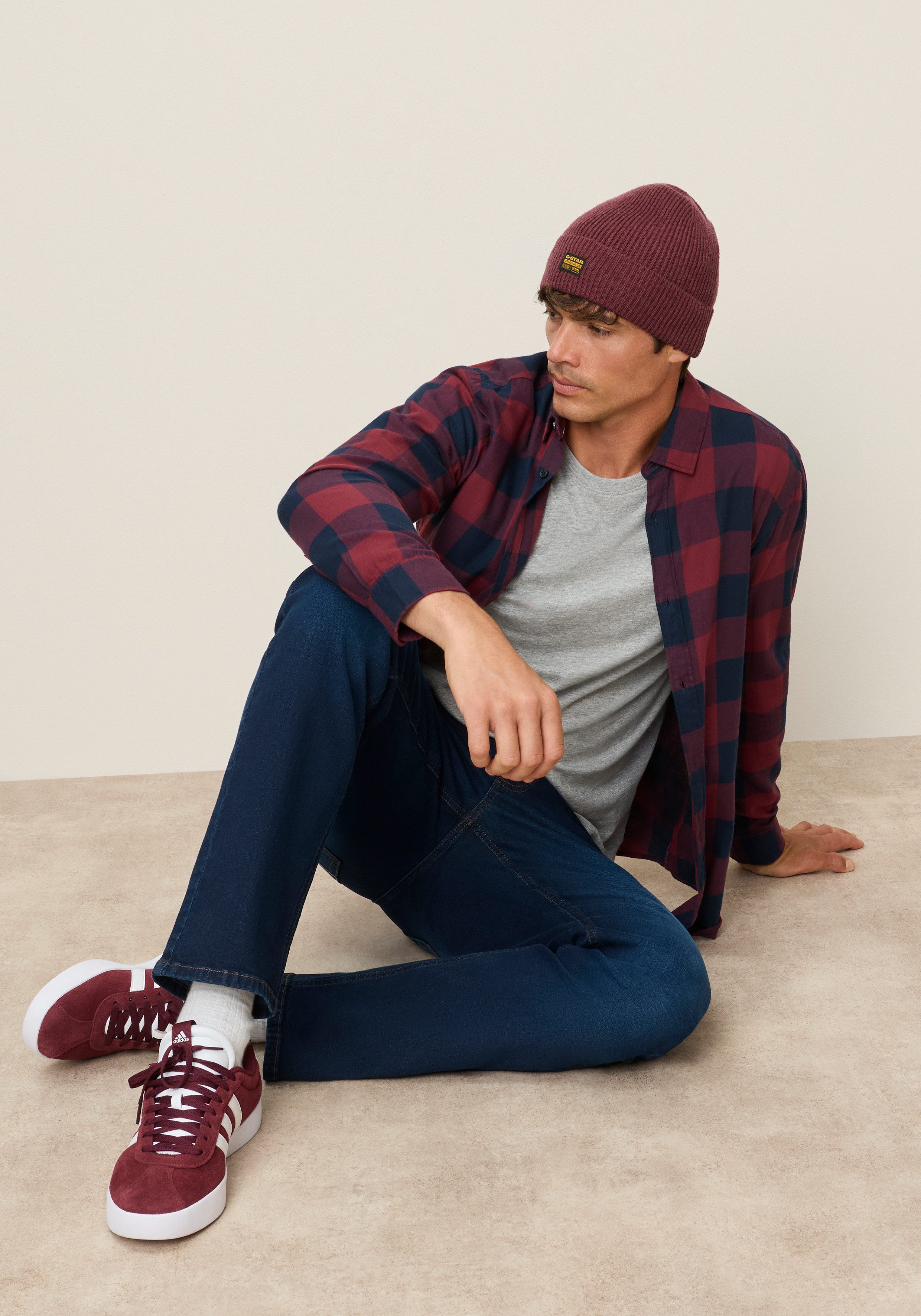 Zum Outfit 11