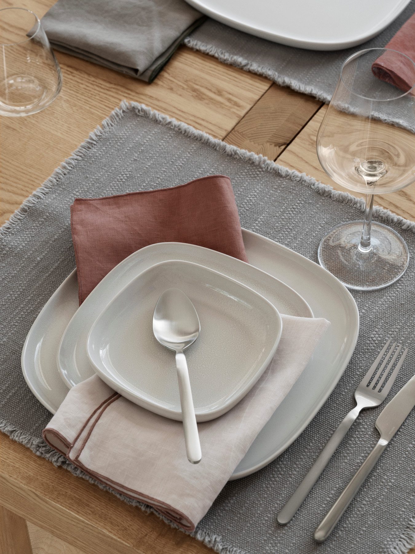 blomus Teller Beilagenteller -VAHLO- Frühstücksteller, kleiner Desginer-Teller, Robust, aus Keramik, einzigartig