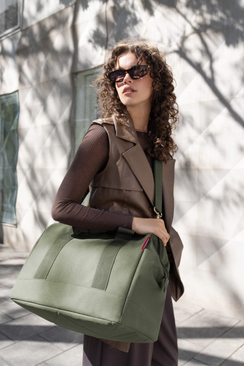 REISENTHEL® Reisetasche allrounder L forest gold – Bild 5 von 5