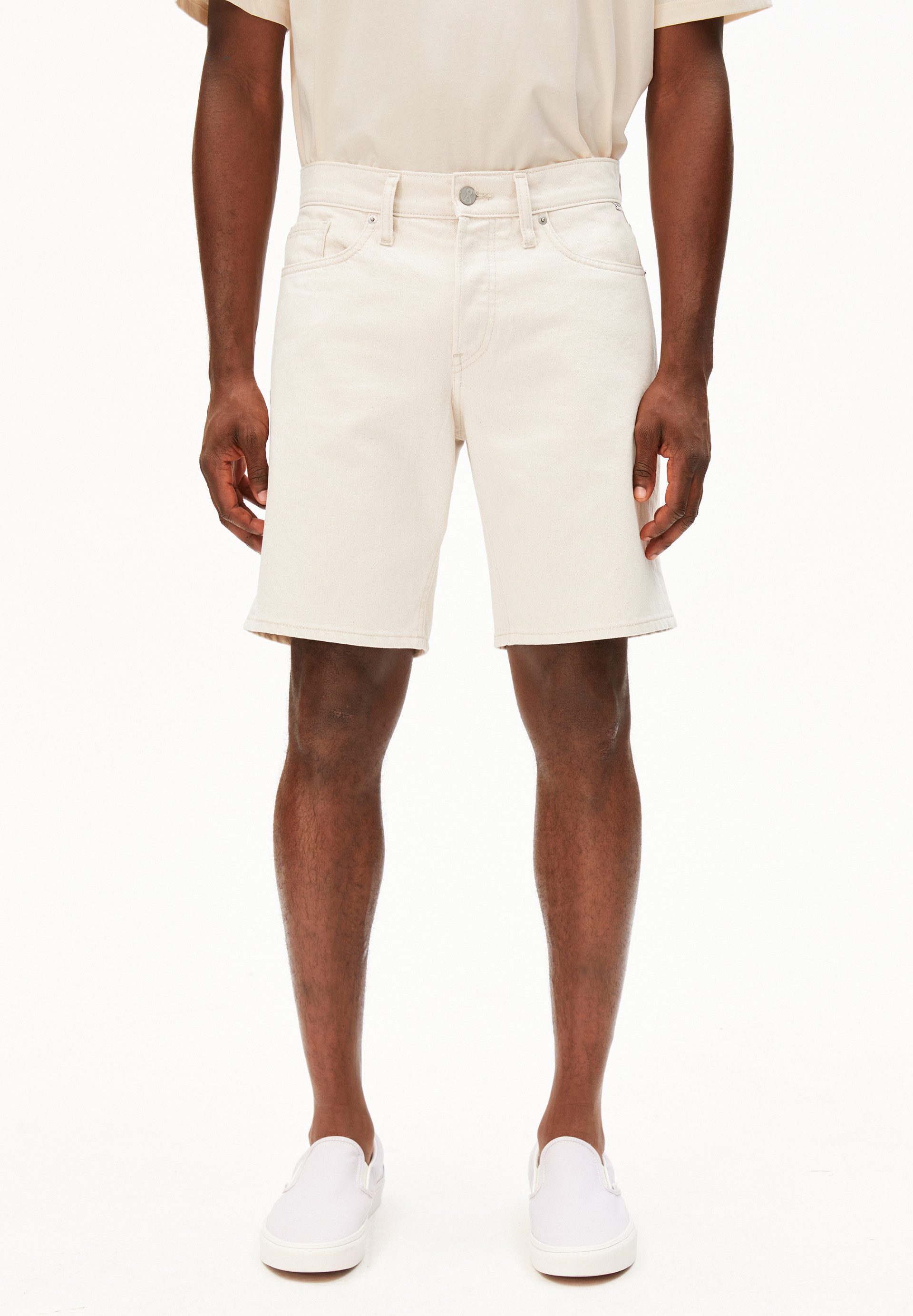 Armedangels Shorts AARVO Jeans Shorts aus recycelter Baumwolle (Regular Fit)