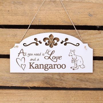 Dekolando Hängedekoration Känguru mit Baby Deko 20x10cm All you need is Love