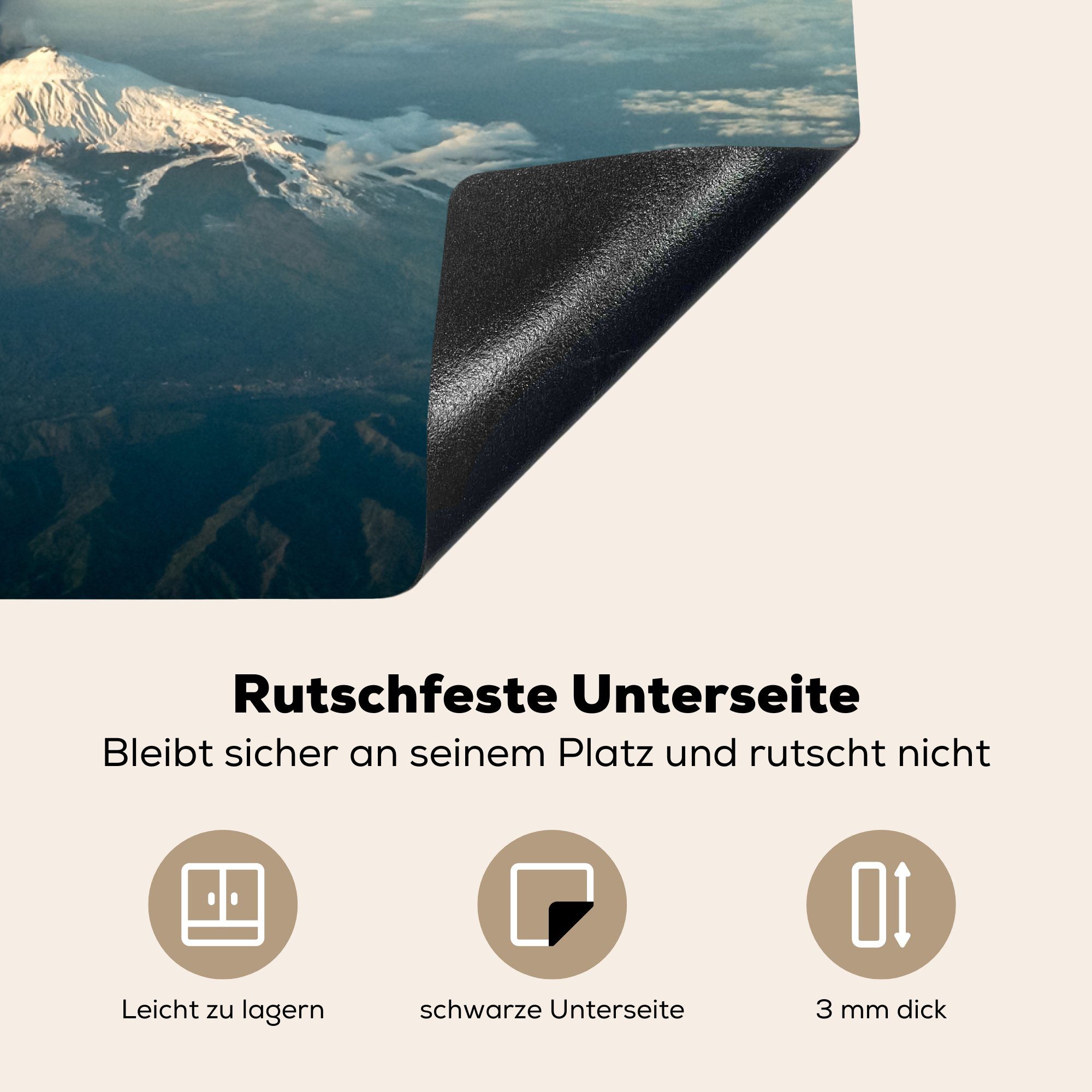 Rauch Stratovulkans cm, Ätna Mobile Arbeitsfläche Ceranfeldabdeckung nutzbar, (1 des Vinyl, in Italien, Herdblende-/Abdeckplatte 70x52 tlg), MuchoWow