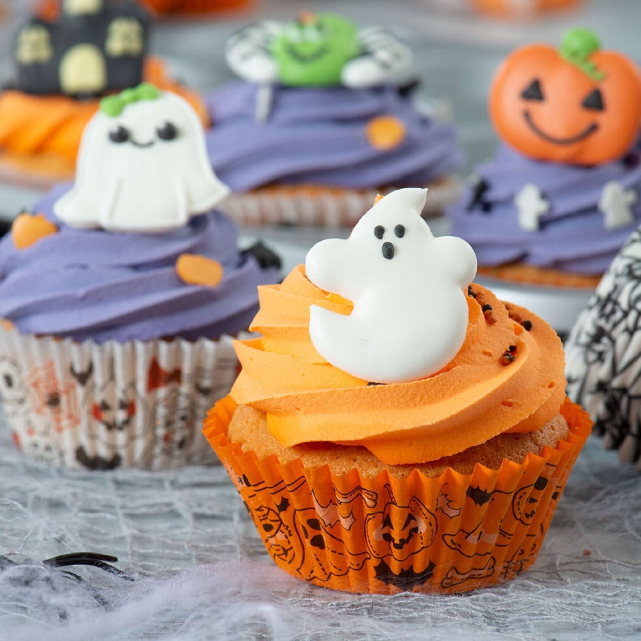 Decora Backform Halloween Muffinförmchen Kürbisse & Geister, 36 Stk, bis 220°C