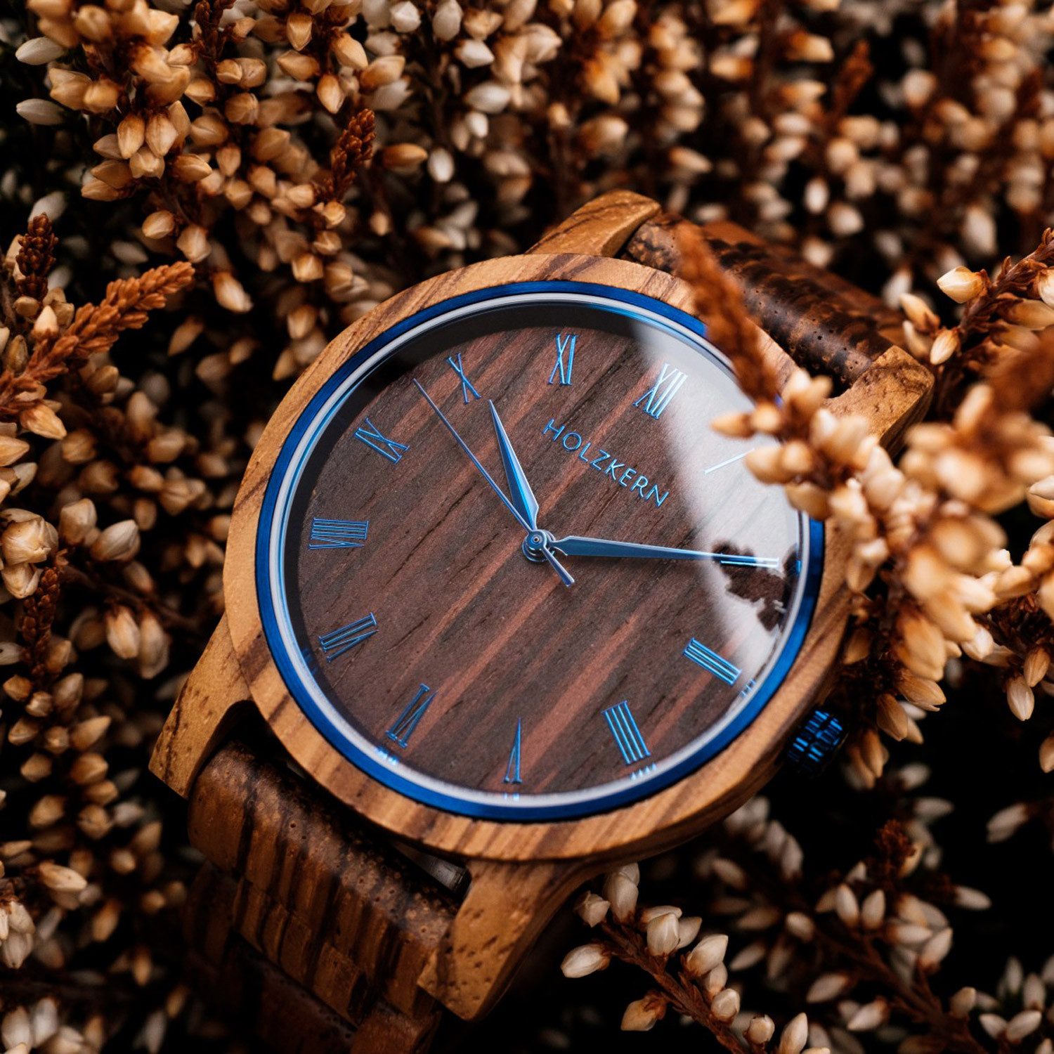Holzkern Quarzuhr Armbanduhr Quarz Herbstmorgen Zebrano/Wenge günstig online kaufen