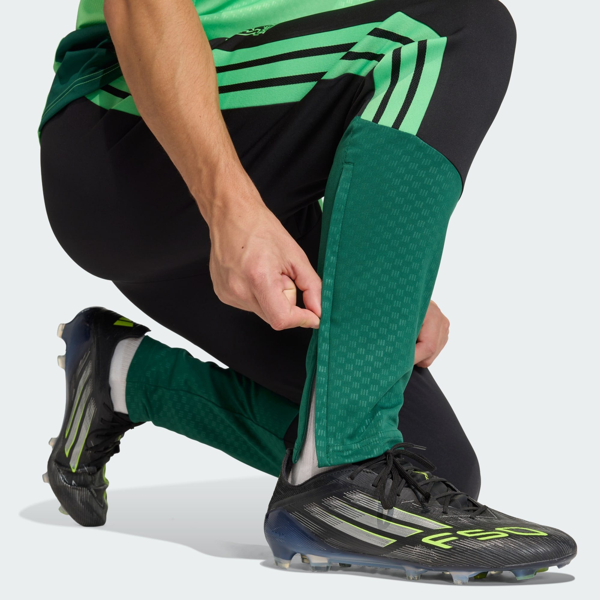 adidas Performance Trainingshose MEXIKO 26 TIRO TRAININGSHOSE (1-tlg)