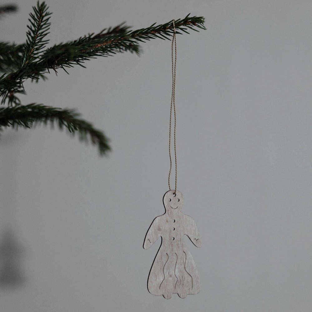 Storefactory Dekoobjekt Holzanhänger Weihnachtsbaumschmuck Weihnachtsfrau Alva
